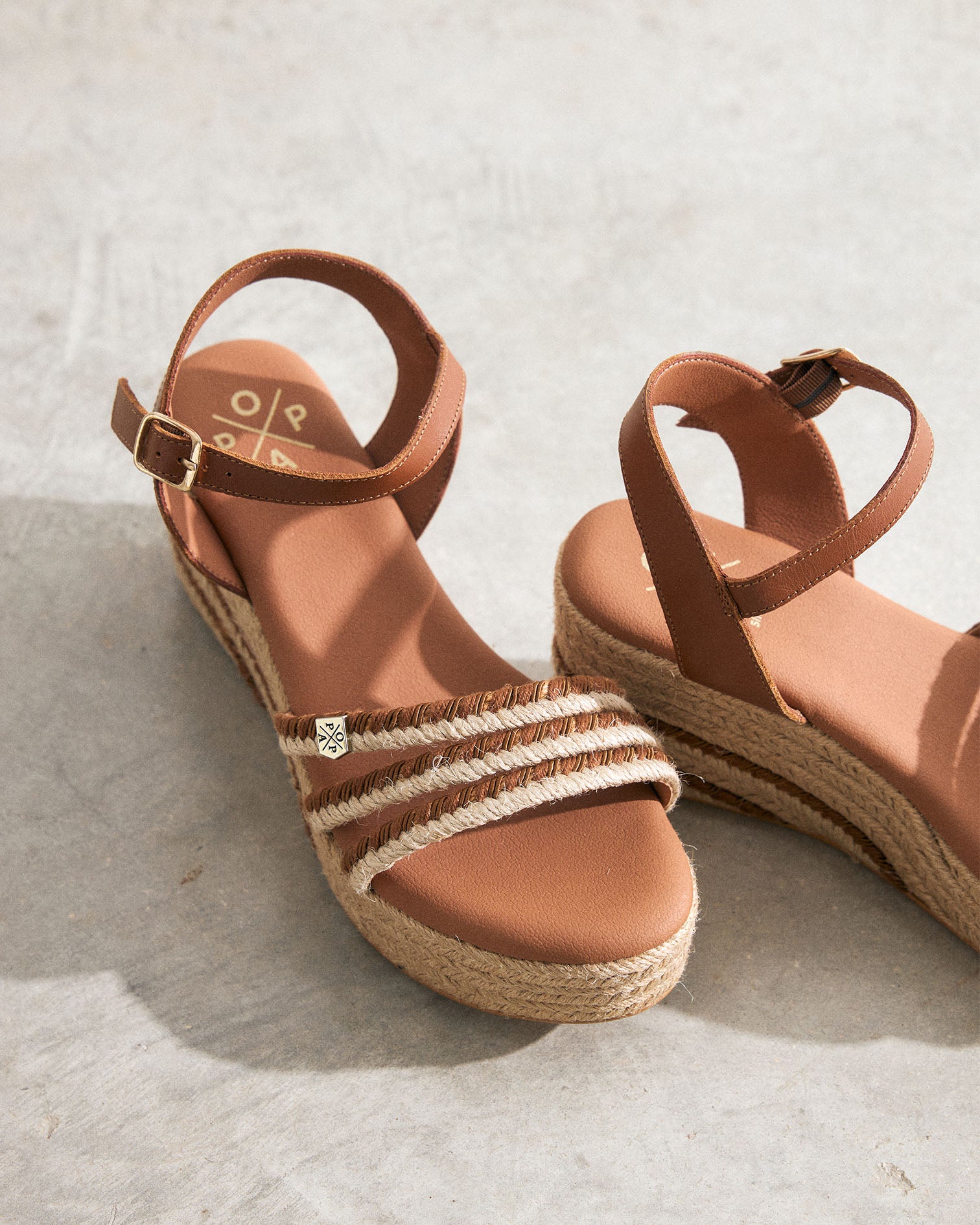 Cuña Albany Yute Cuero