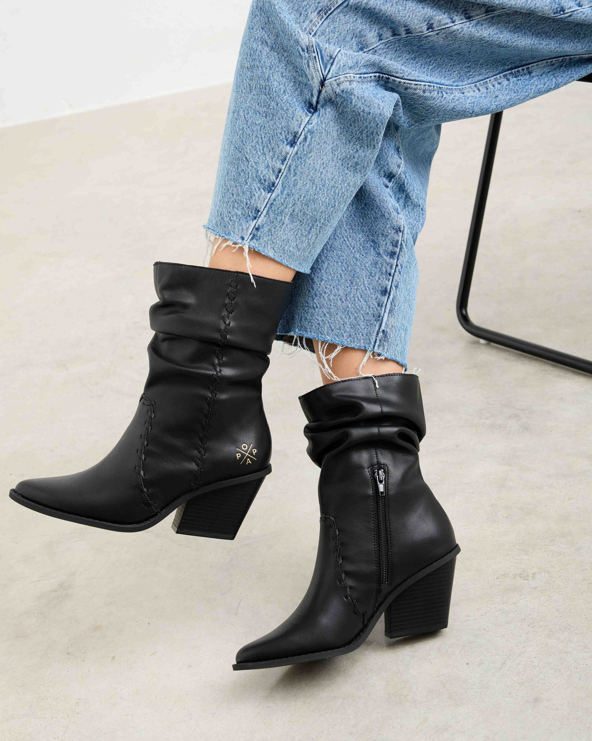 Bota Negra de Mujer Allende