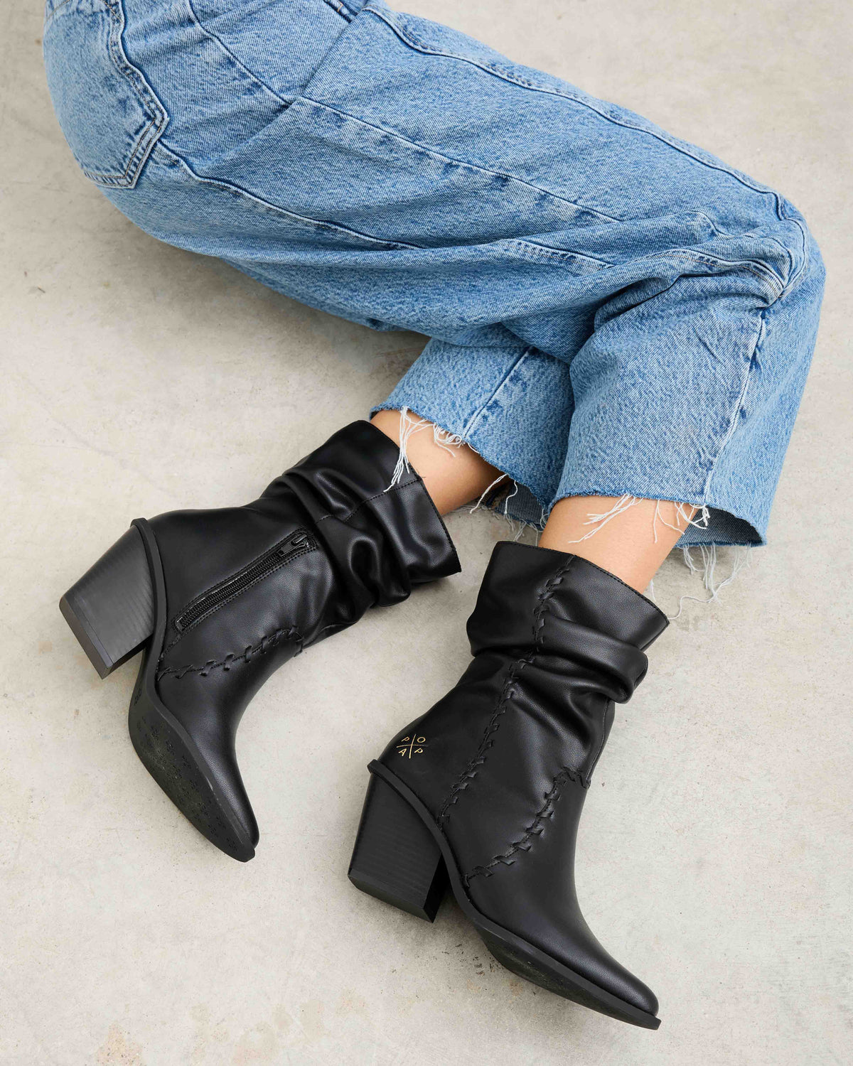 Bota Negra de Mujer Allende
