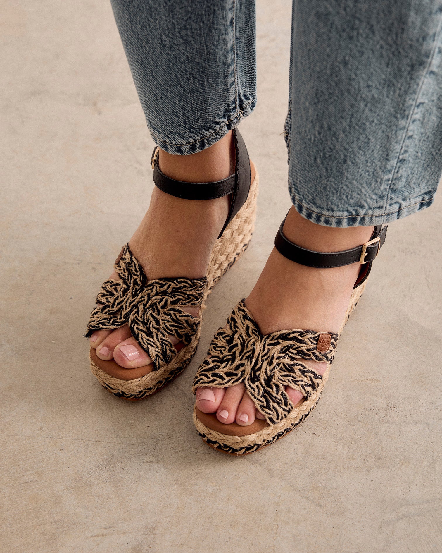 Cuña Avalo Yute Negro