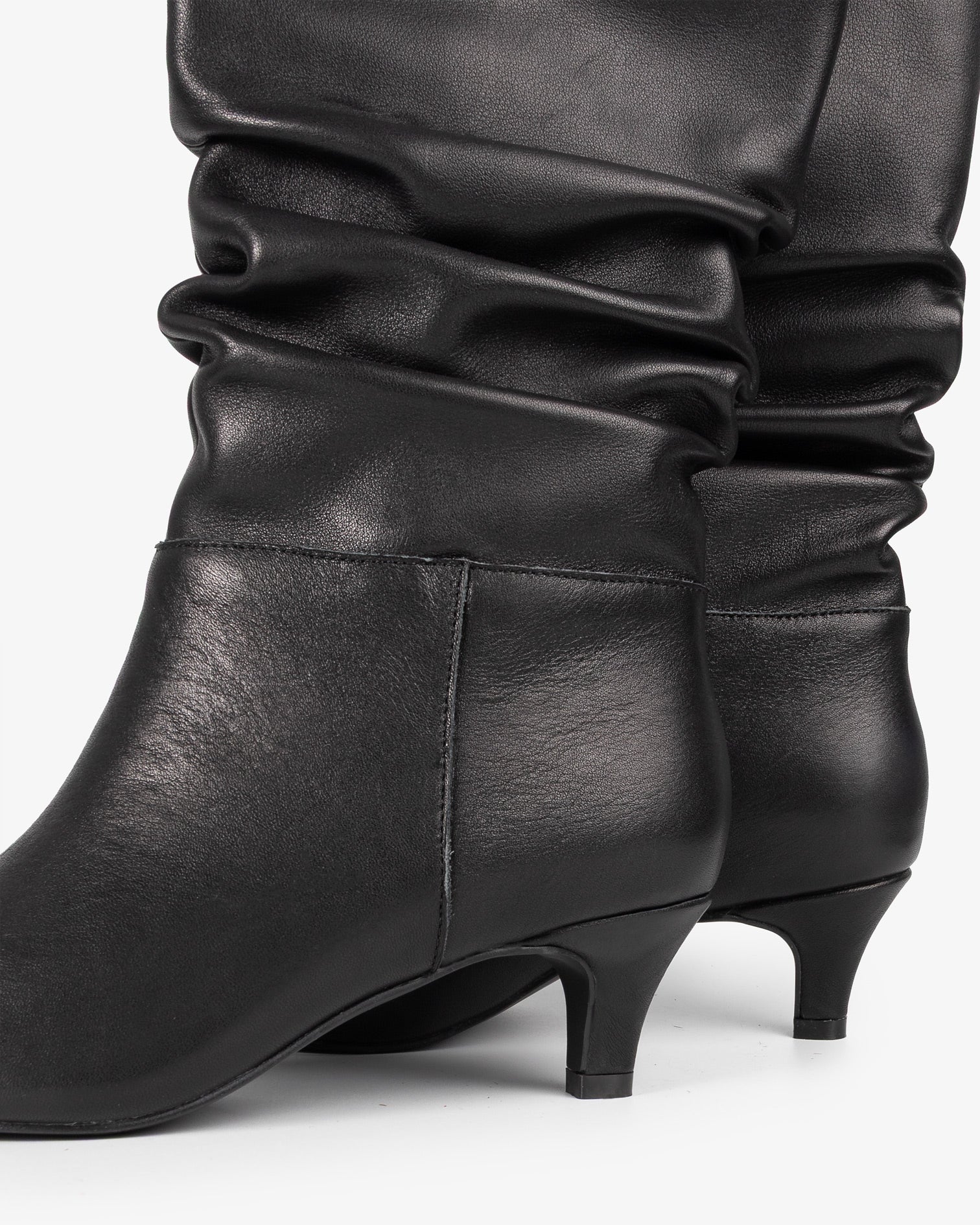 Bota Media de Piel Negra Nirvana