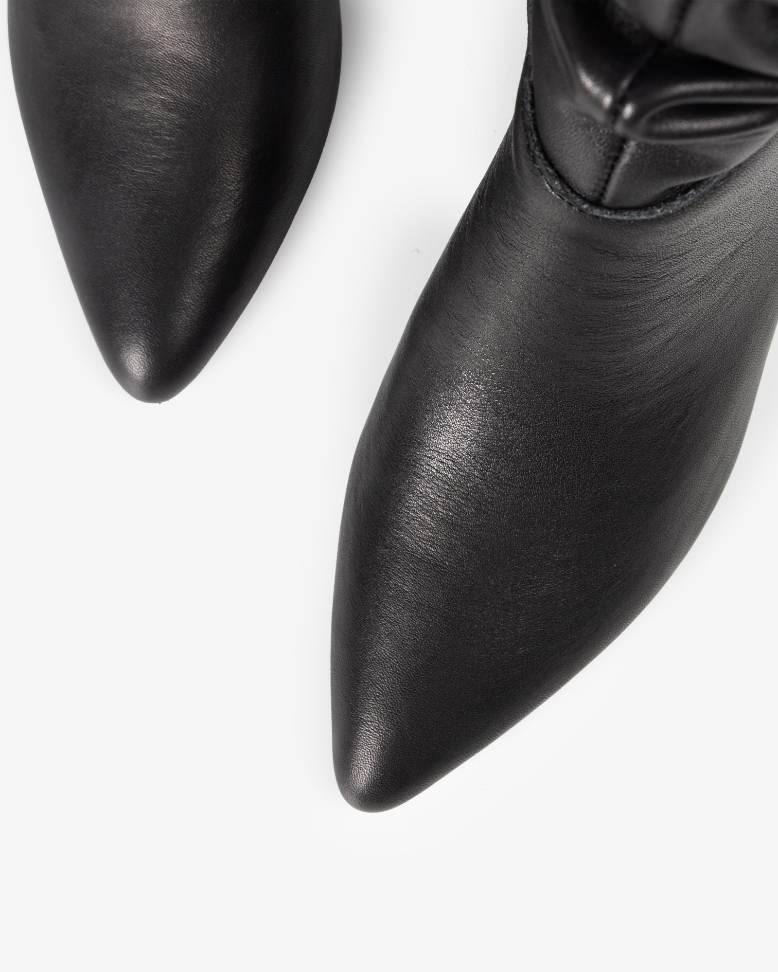 Bota Média de Pele Negra Nirvana