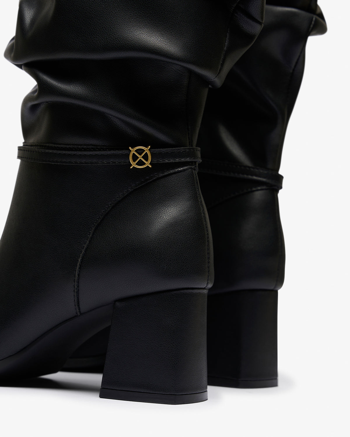 Bota Negra de Mujer Kanazawai 36