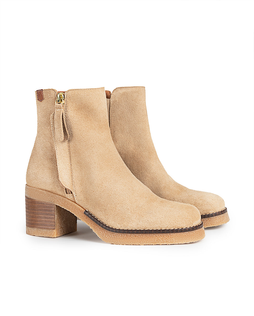 Billy Heel Boot in Beige Leather