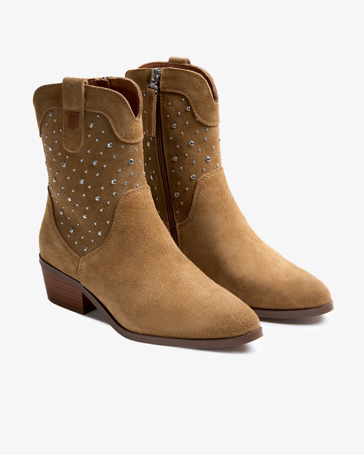 Bottine en cuir velours marron avec clous Senda