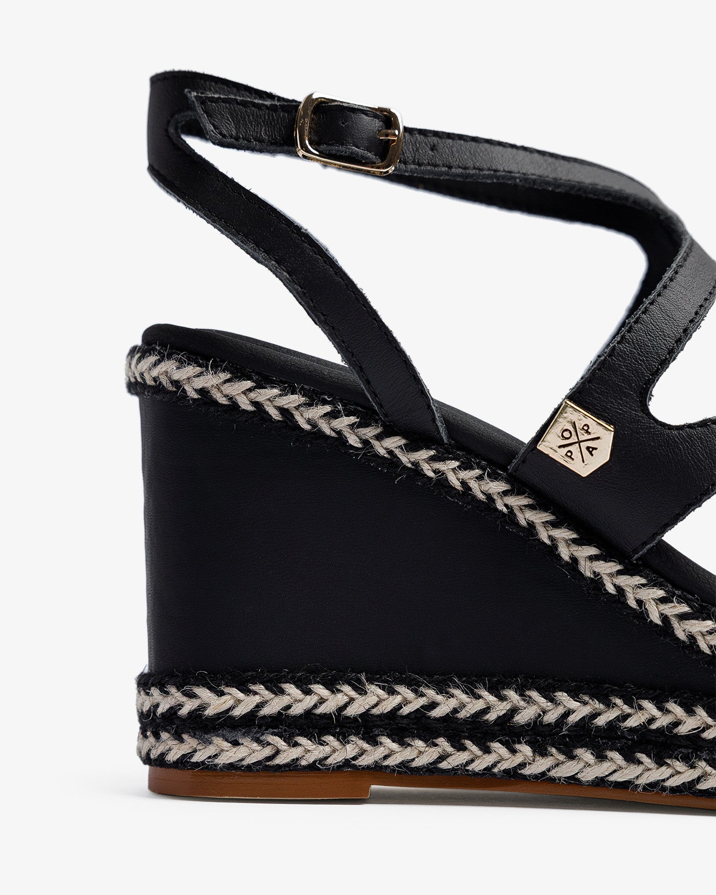 Cuña Okinawa Negro 35