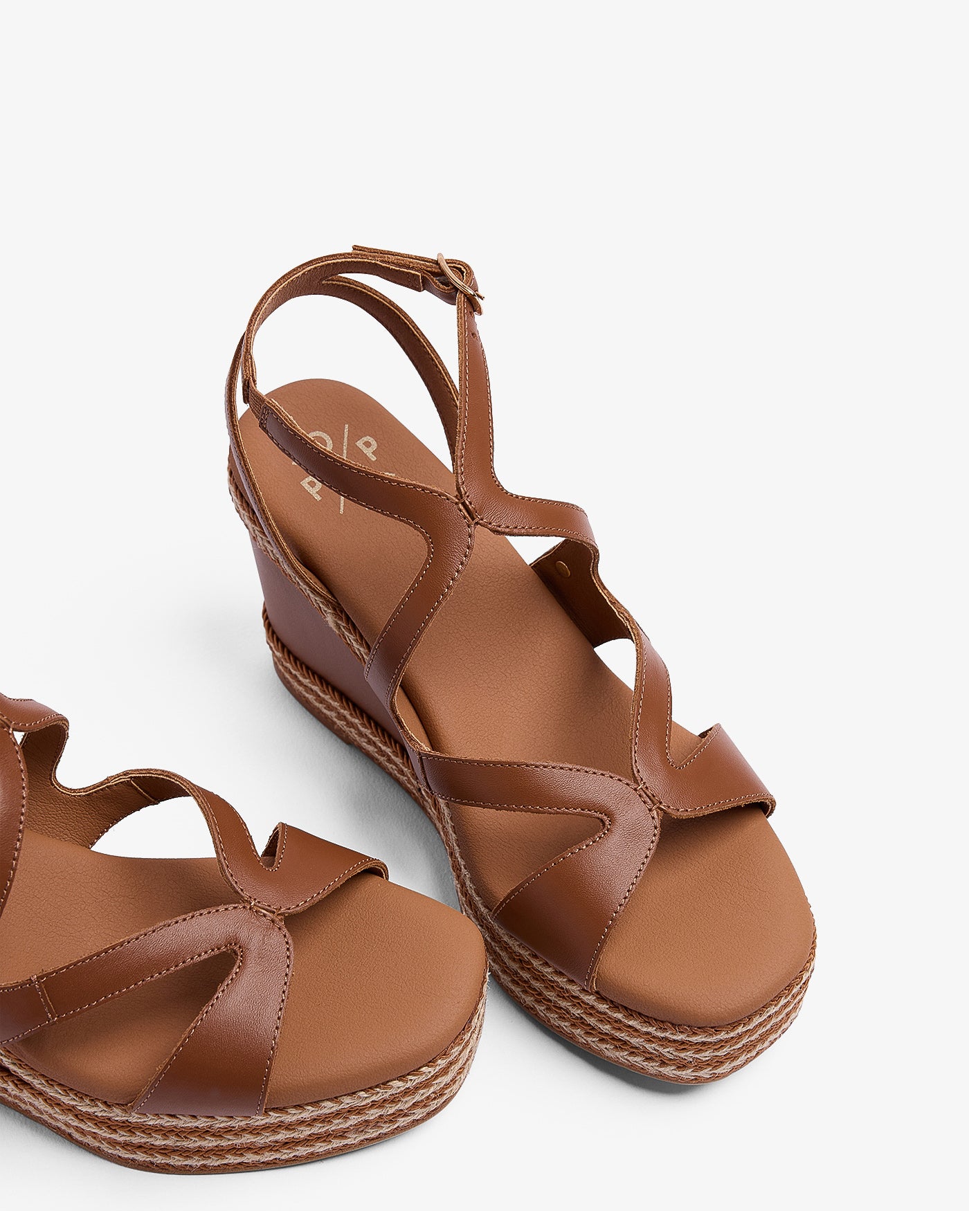 Cuña Okinawa Cuero 35