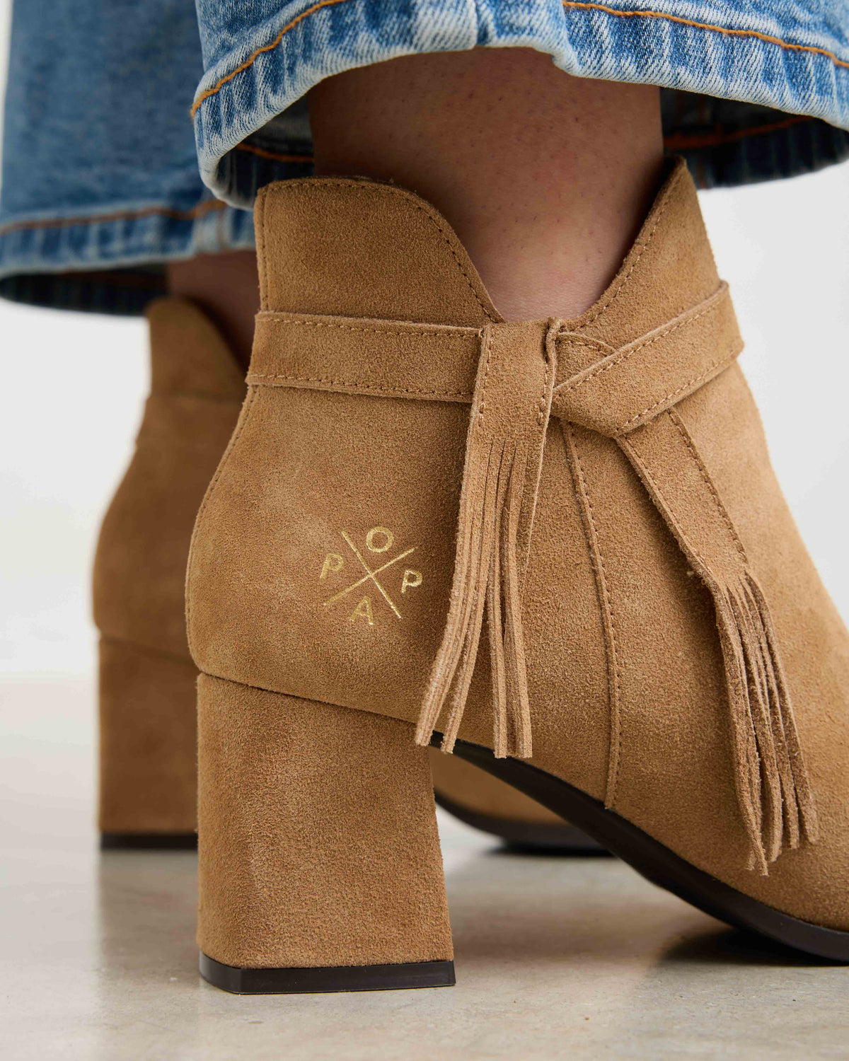 Botín Beige de Mujer Cayafate Flecos