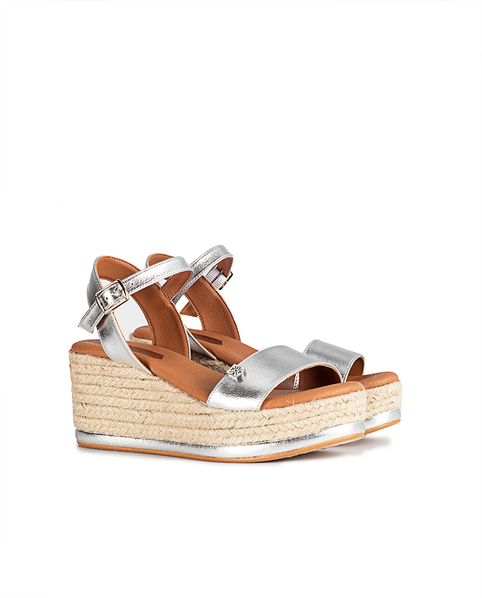 Low Jute Arambol Laminated Silver Wedge with buckle
