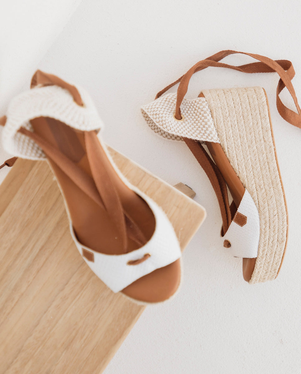 Cuña Baja Yute Atada Valdes Snake Blanco