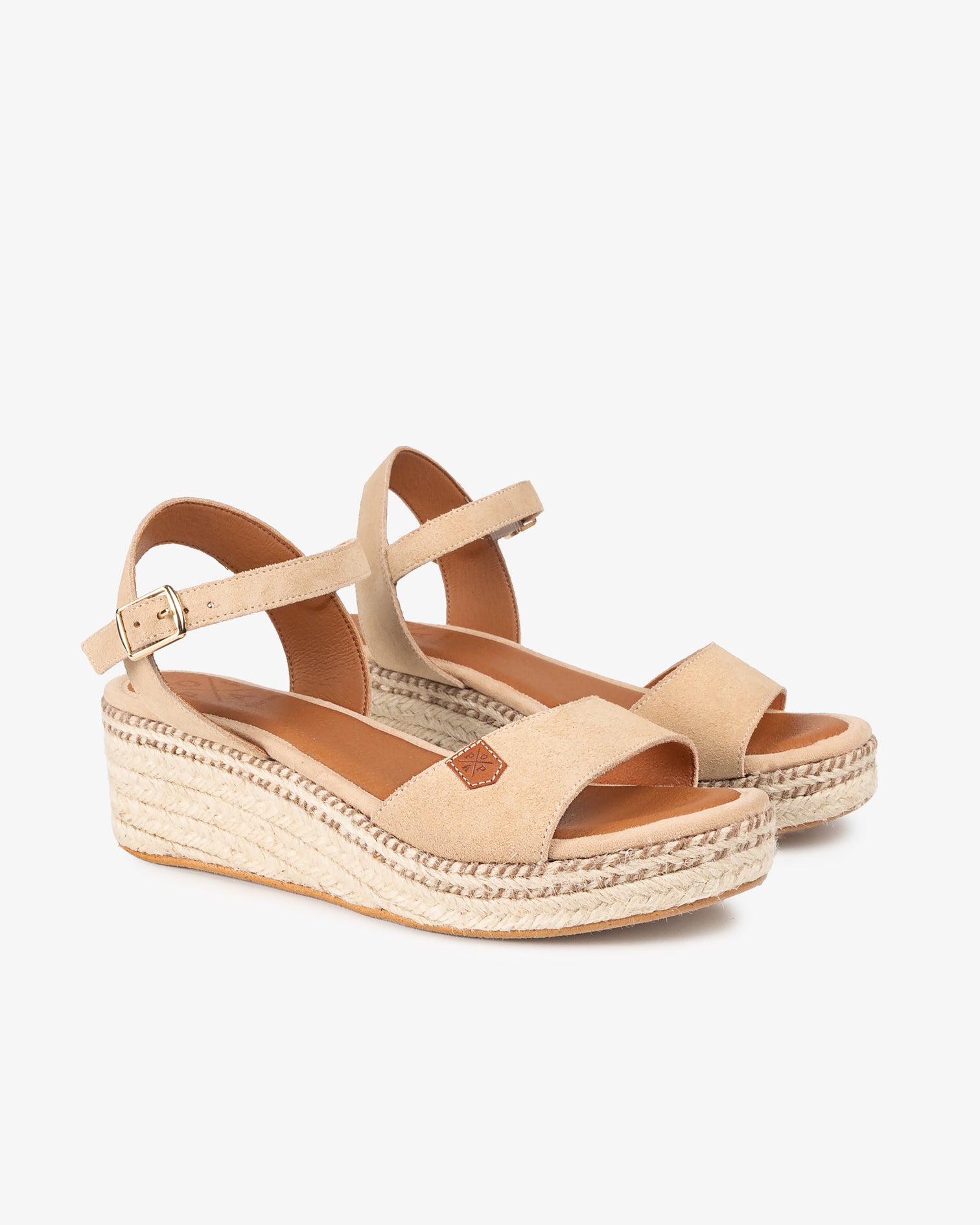 Cuña Baja Vito Serraje Beige con hebilla 35