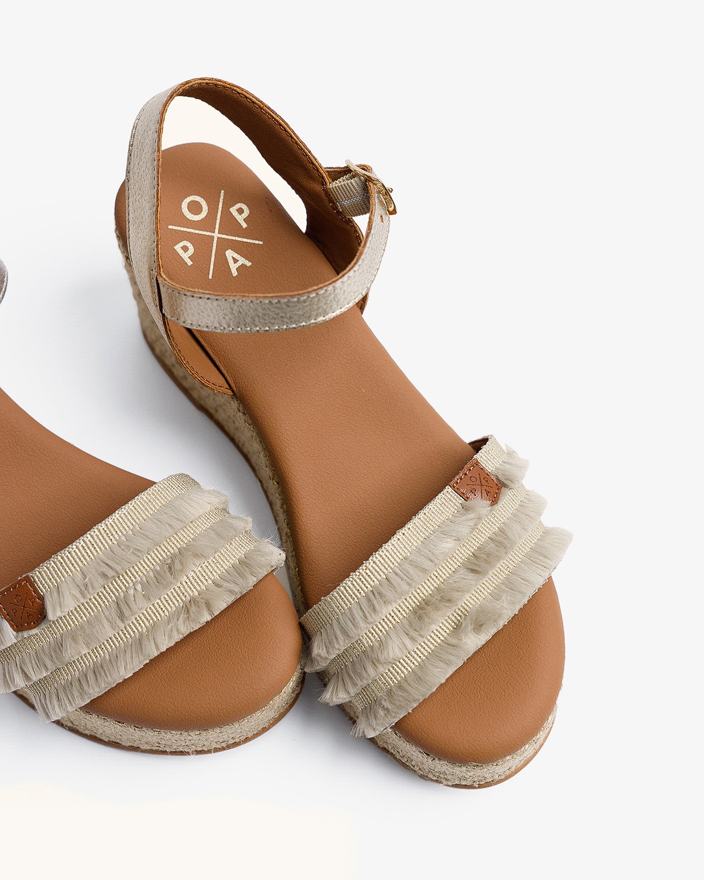 Cuña Arambol Flecos Yute Oro 35