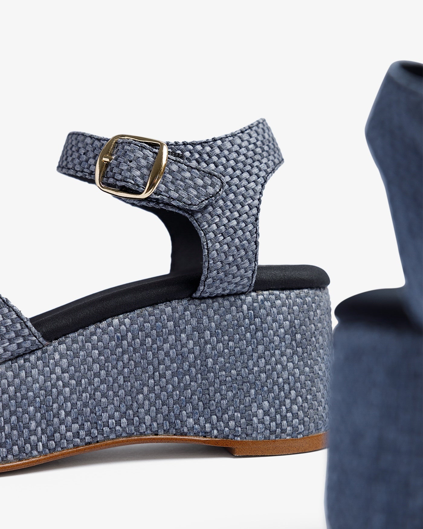 Cuña Muriel Rafia Negro