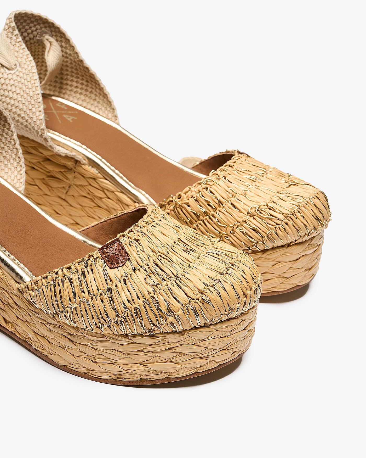 Cuña Zushi Rafia Oro