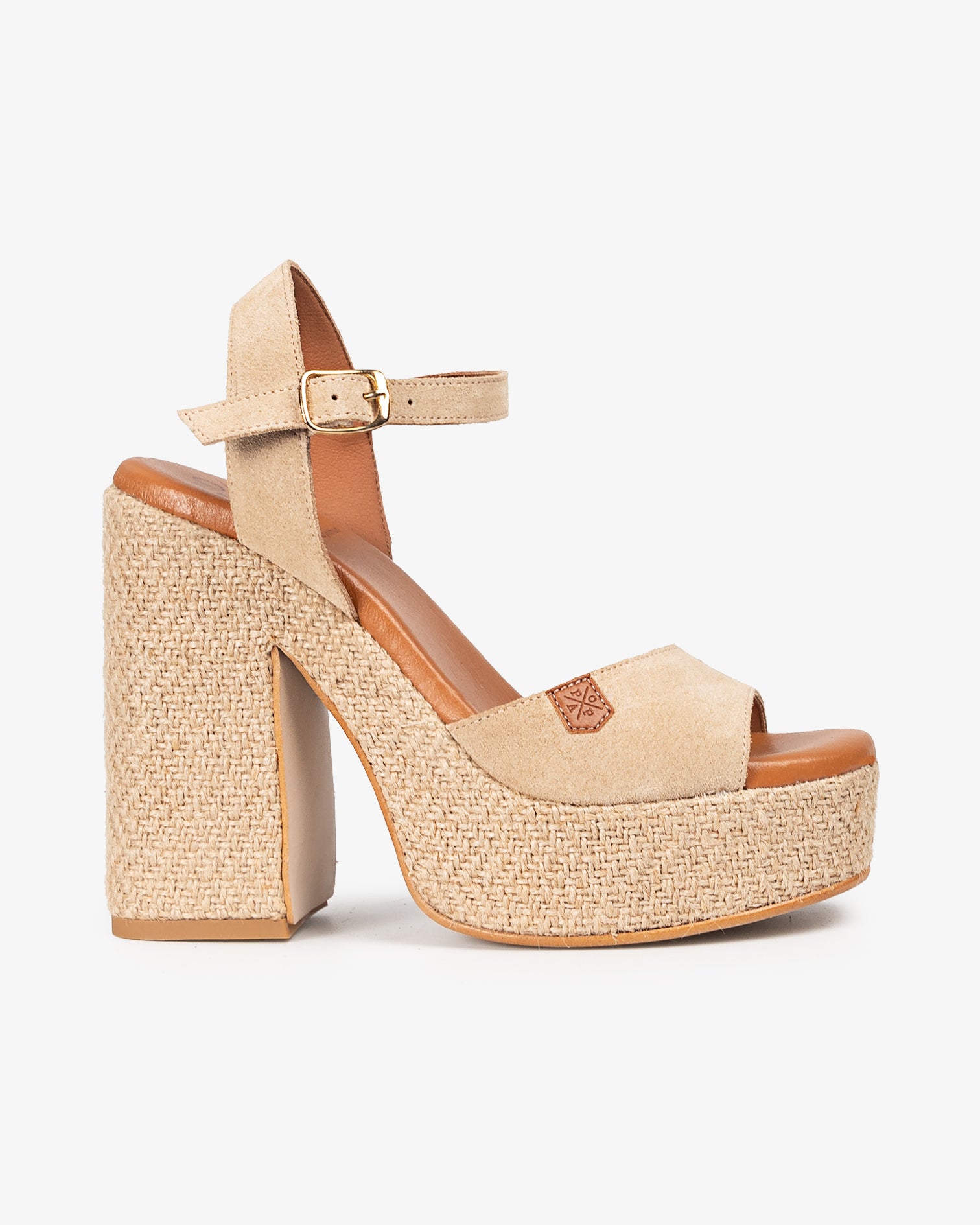 Cuña Tacón Monsul Serraje Beige con hebilla