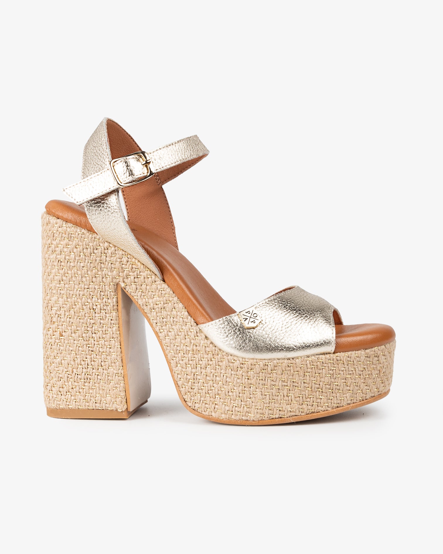 Cuña Tacón Monsul Piel Oro con hebilla