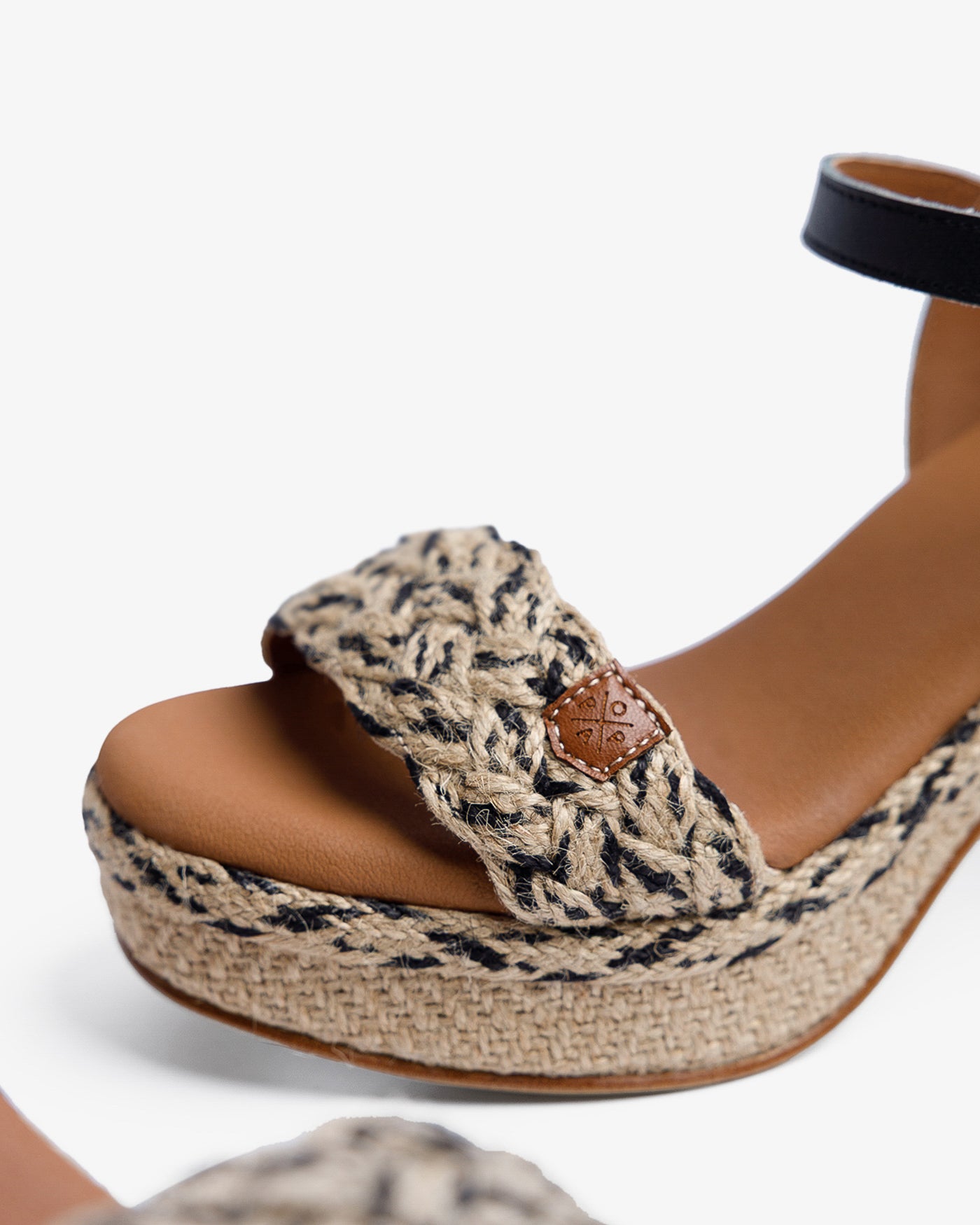 Sandalia Nerina Amura Yute Negro 35