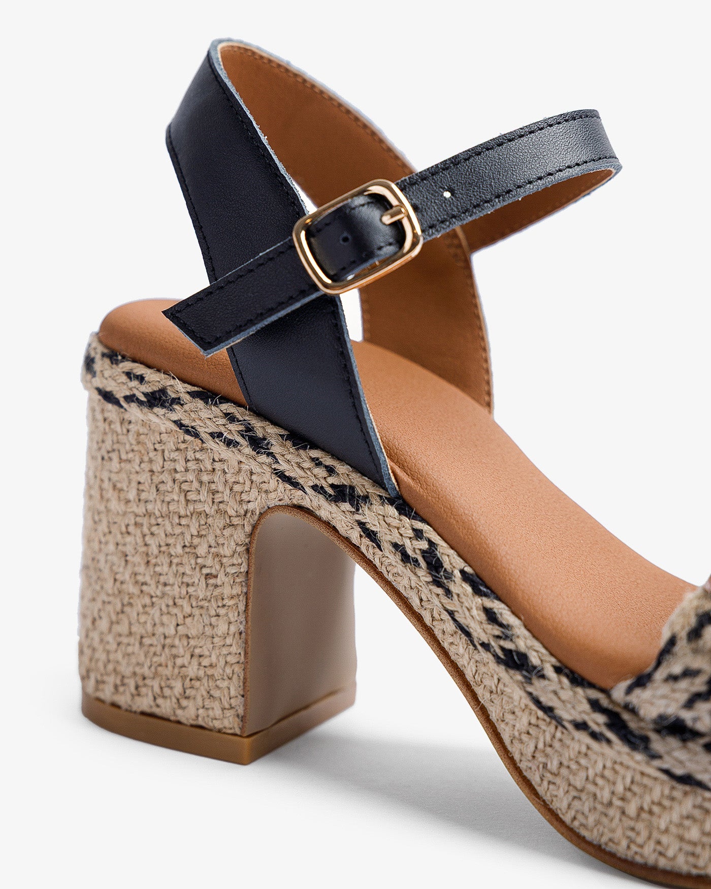 Sandalia Nerina Amura Yute Negro 35