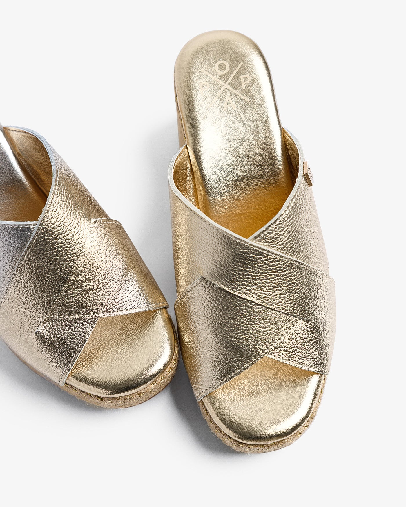 Sandalia Melibea Laminado Oro