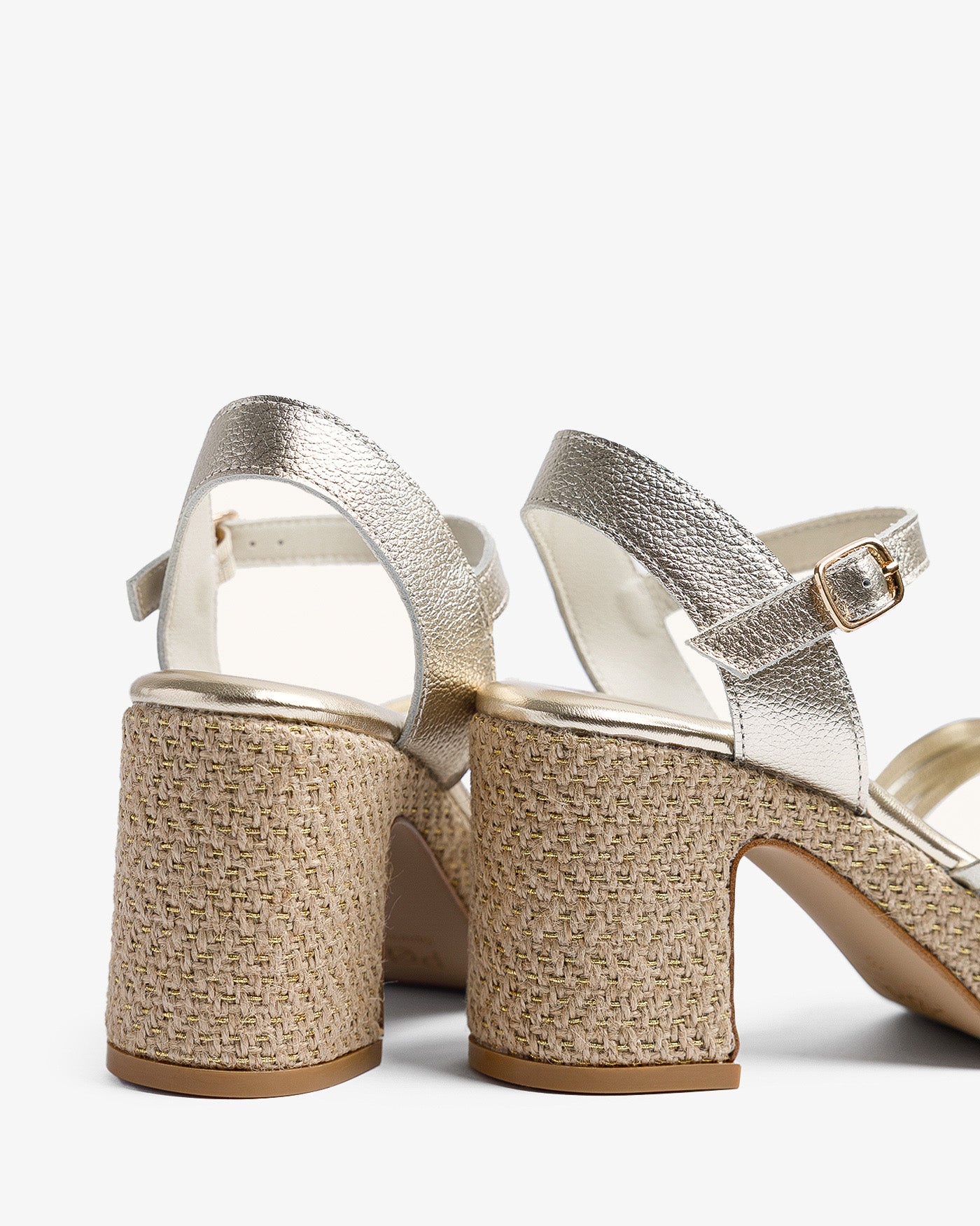 Sandalia Valvas Laminado Oro