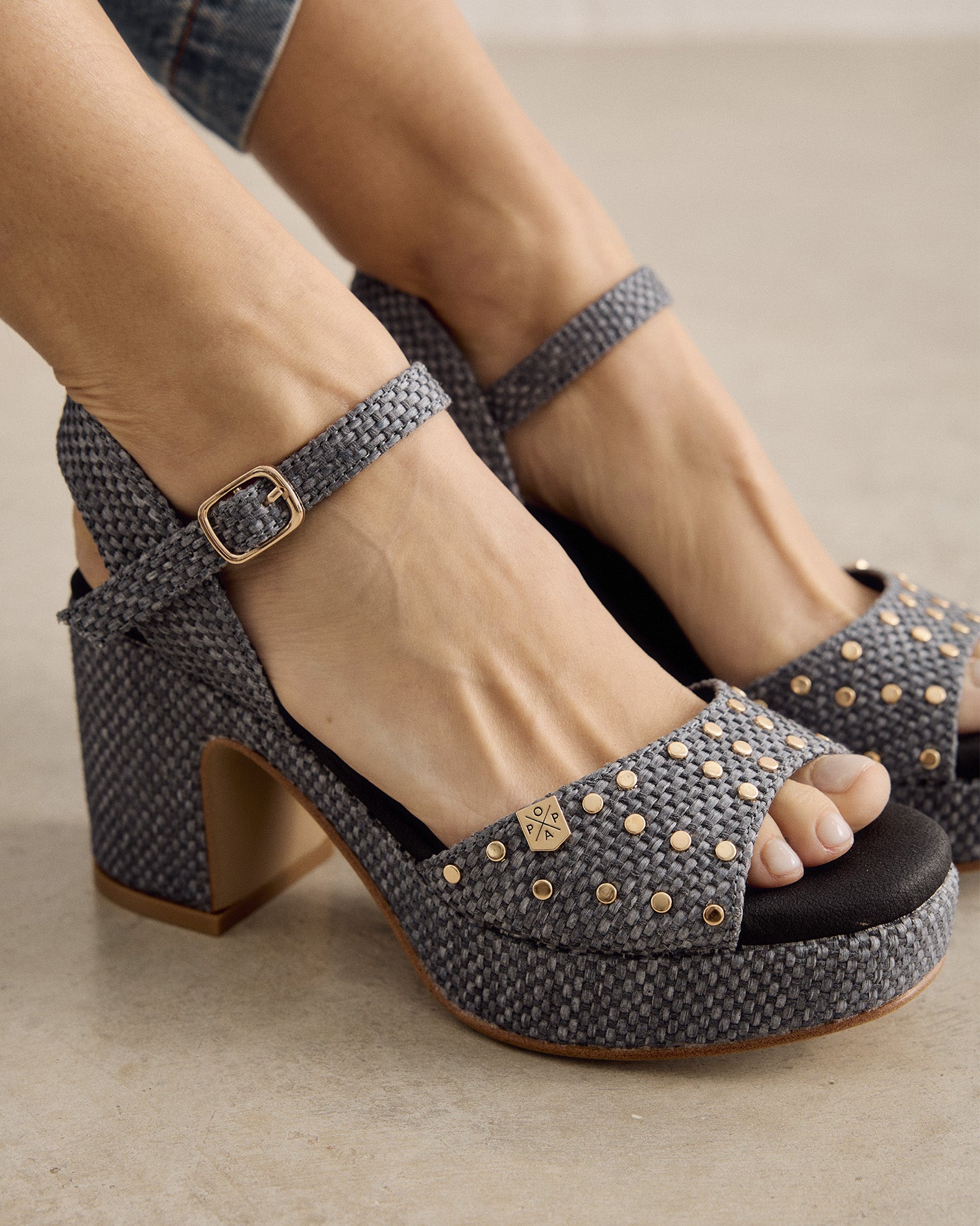 Sandalia Daira Rafia Negro