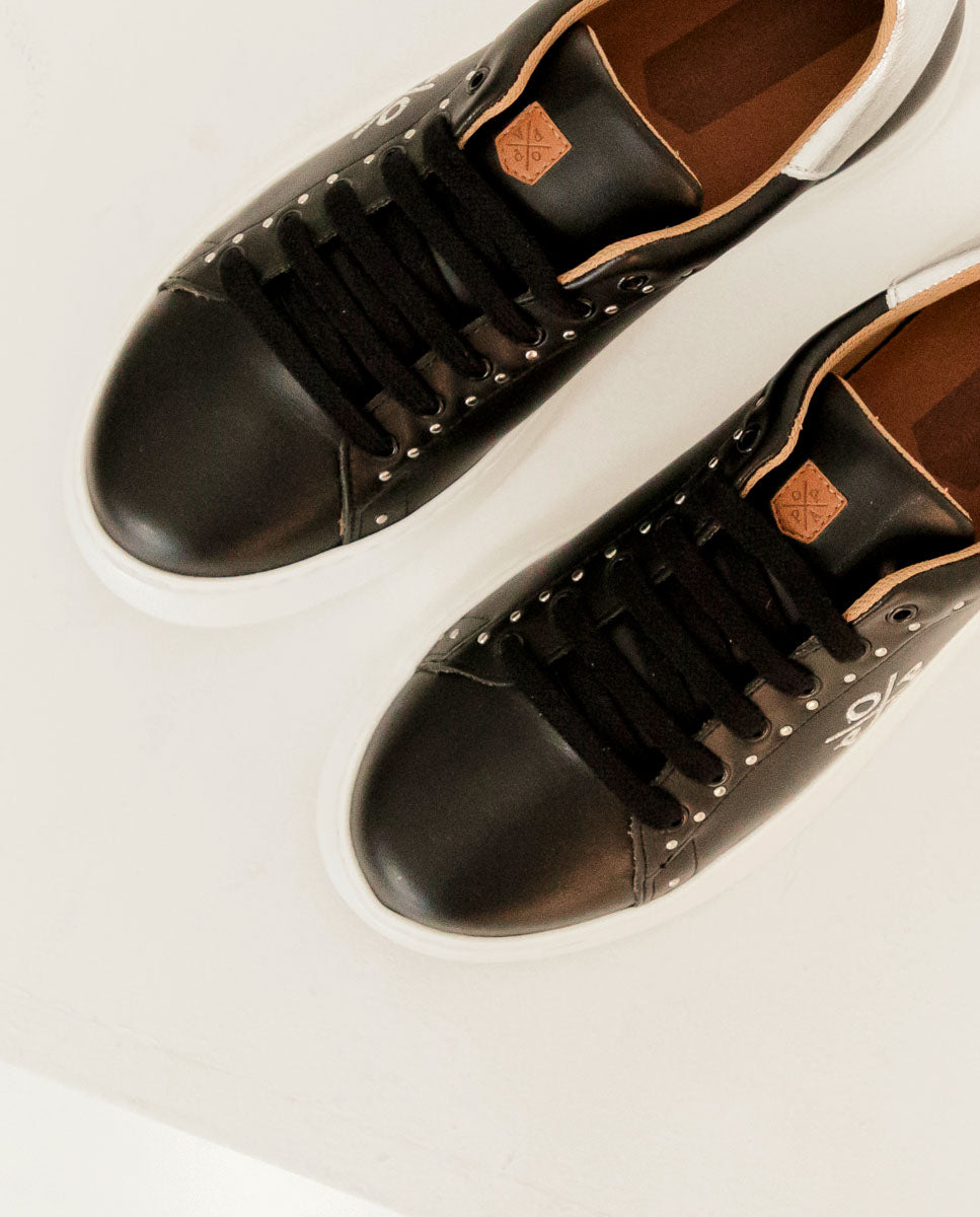 Zapatilla Vicort Adornos Negro