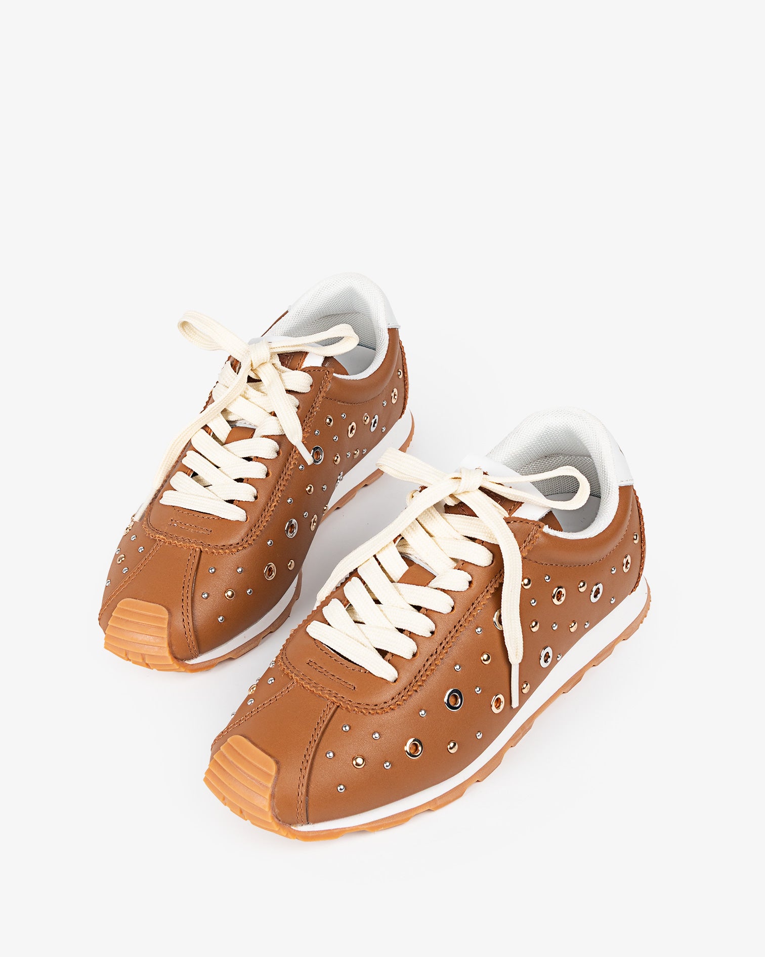 Zapatilla Inara Tachuelas Cuero