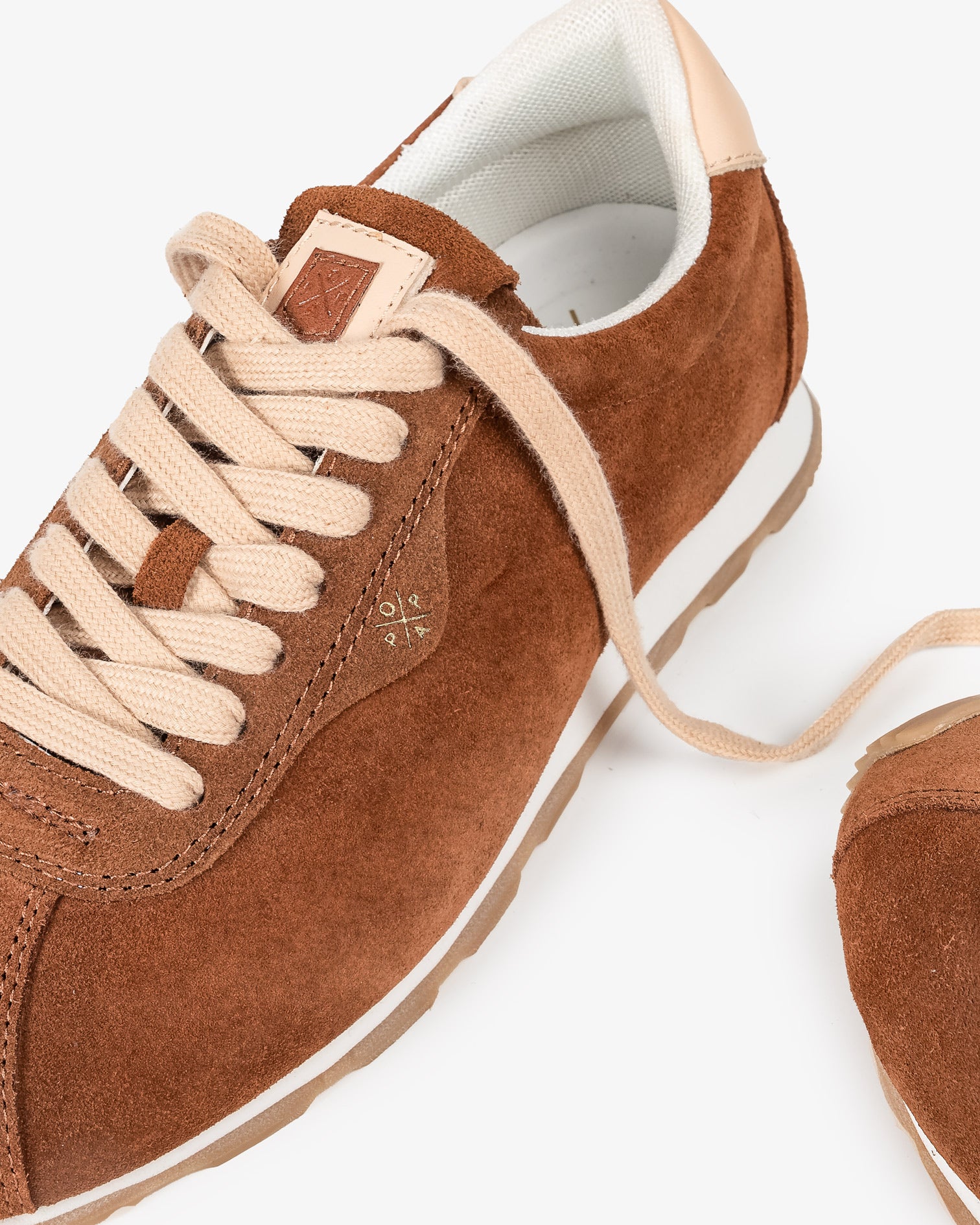 Zapatilla Kira Serraje Marron