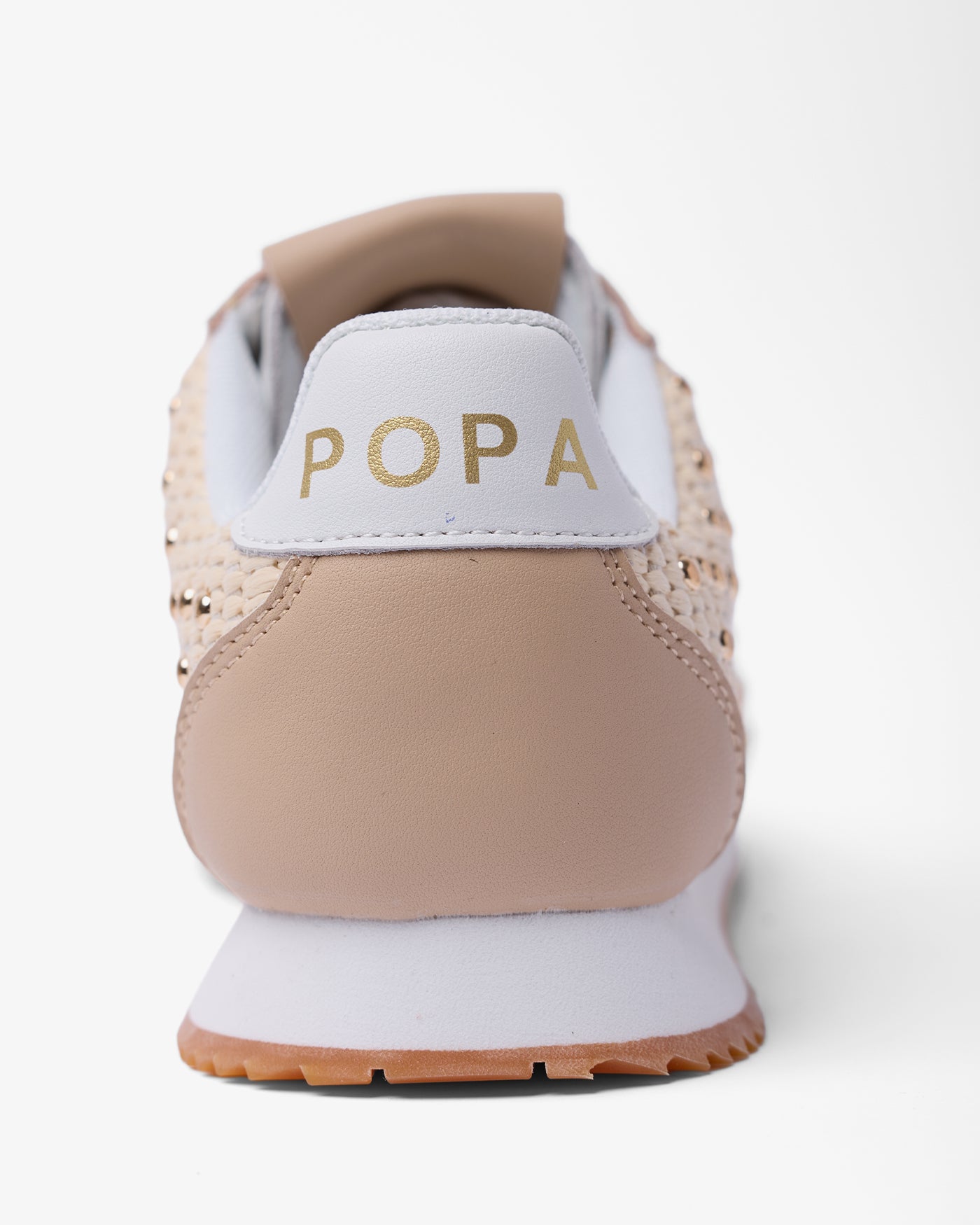 Zapatilla Kira Tachas Beige