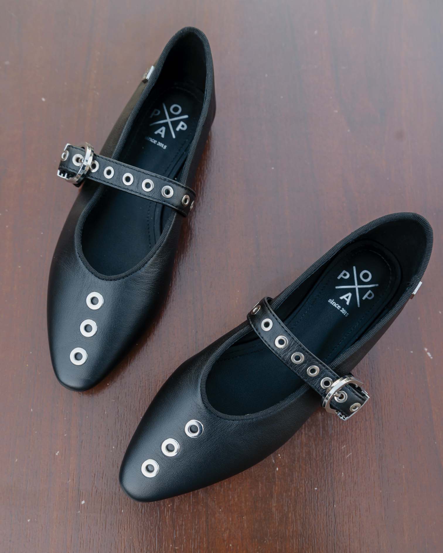 Bailarina de Piel Negra con Hebilla Luzetta