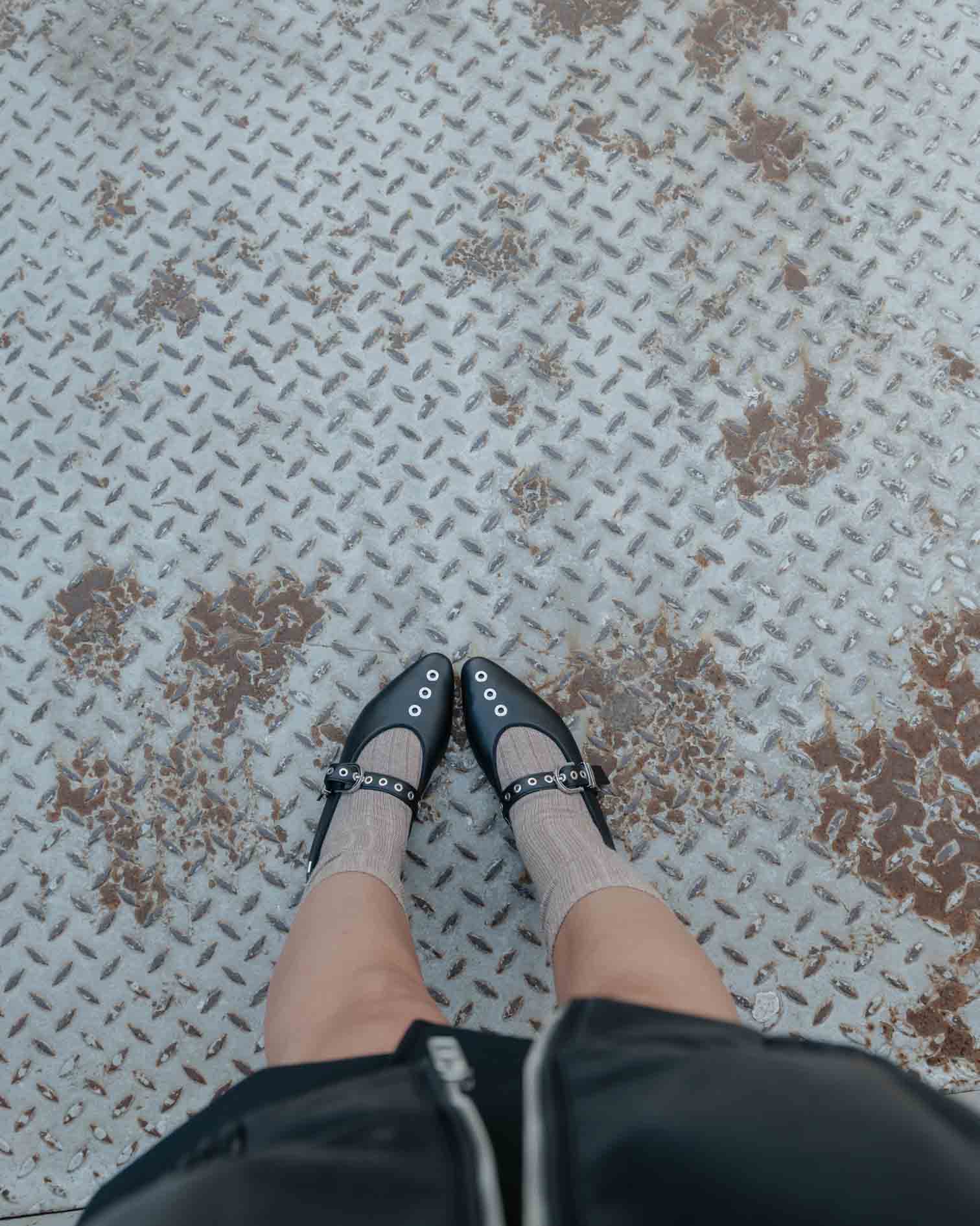 Bailarina de Piel Negra con Hebilla Luzetta