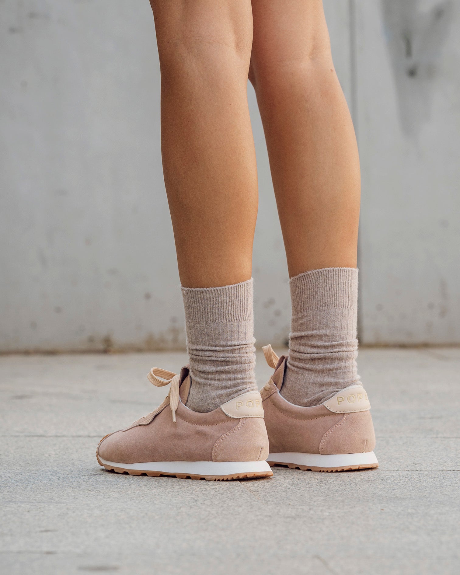 Zapatilla Kira Serraje Rosa