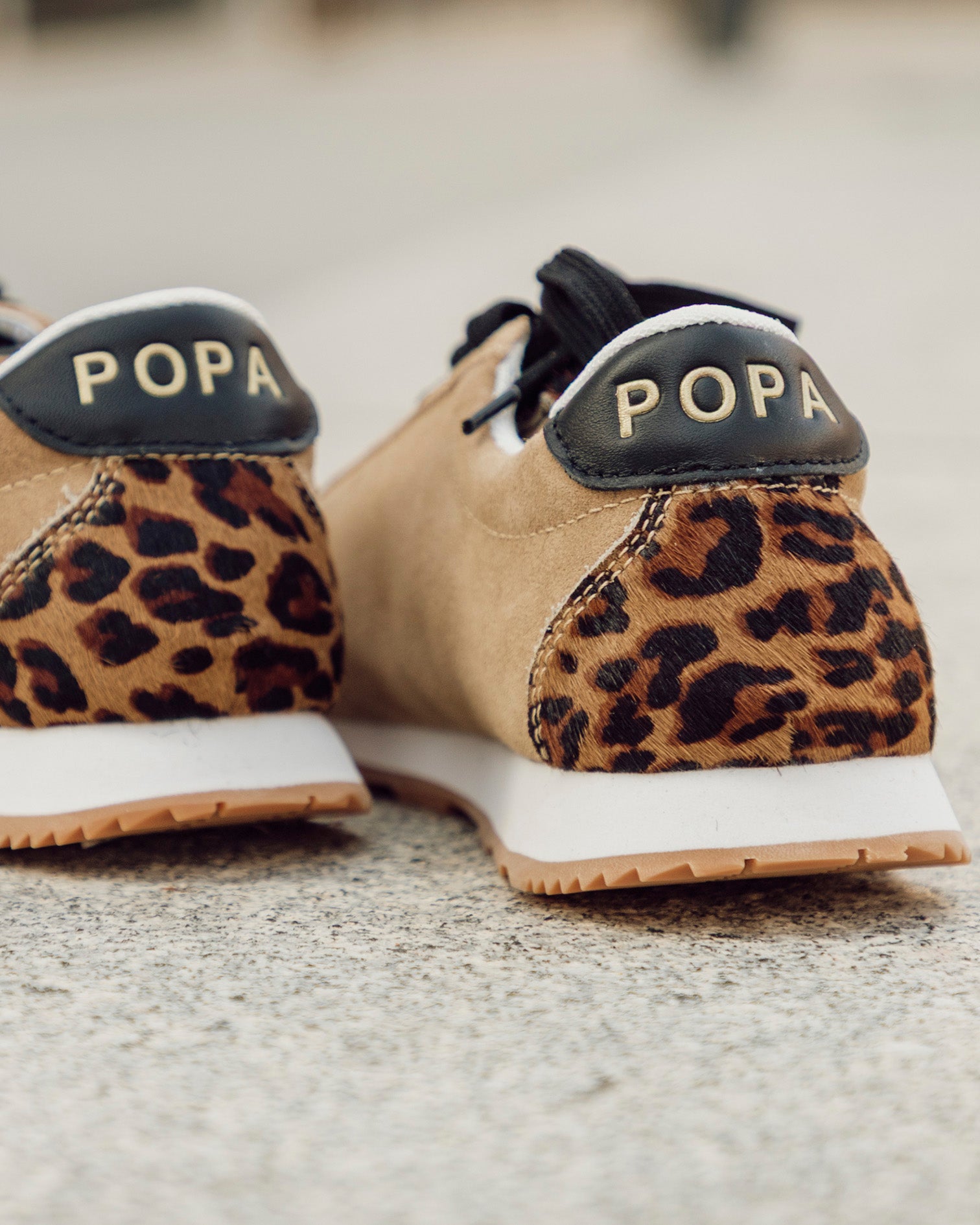 Zapatilla Kira Animal Beig