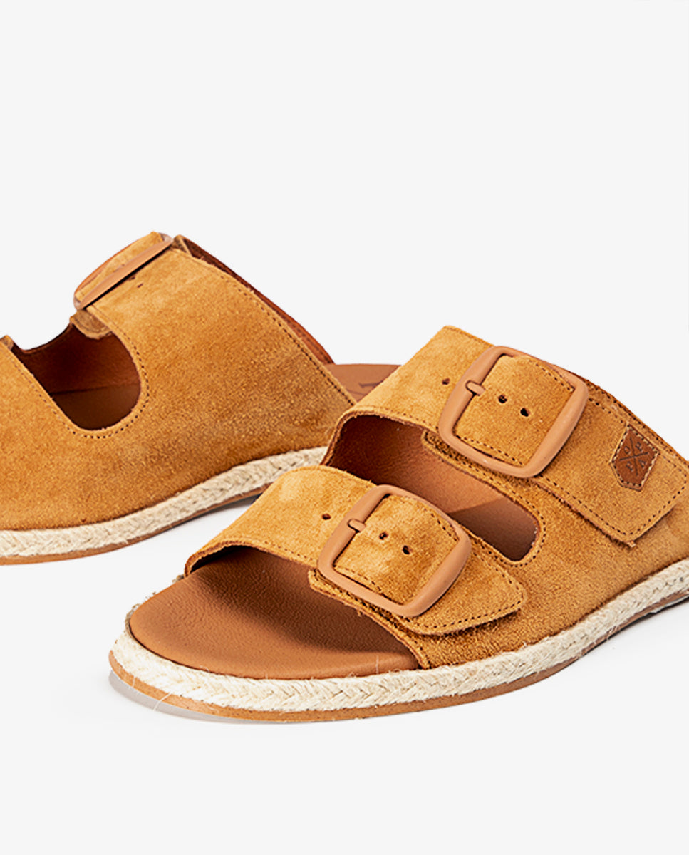 Sandália plana de couro dividido Galdana