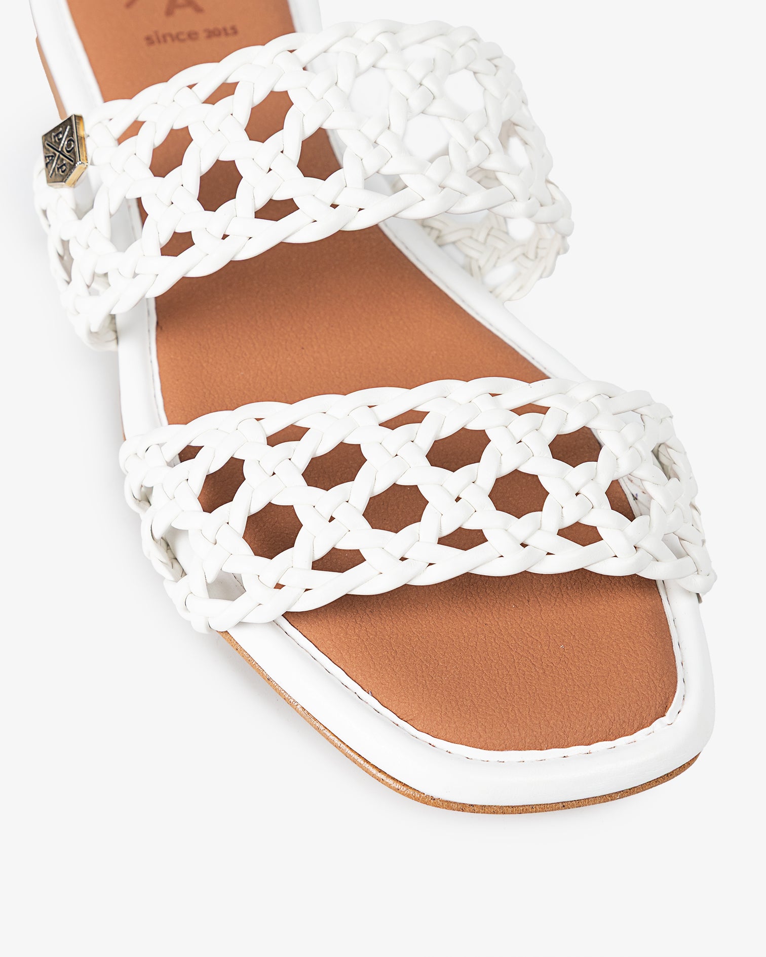 Surin Croche White Flat Sandal