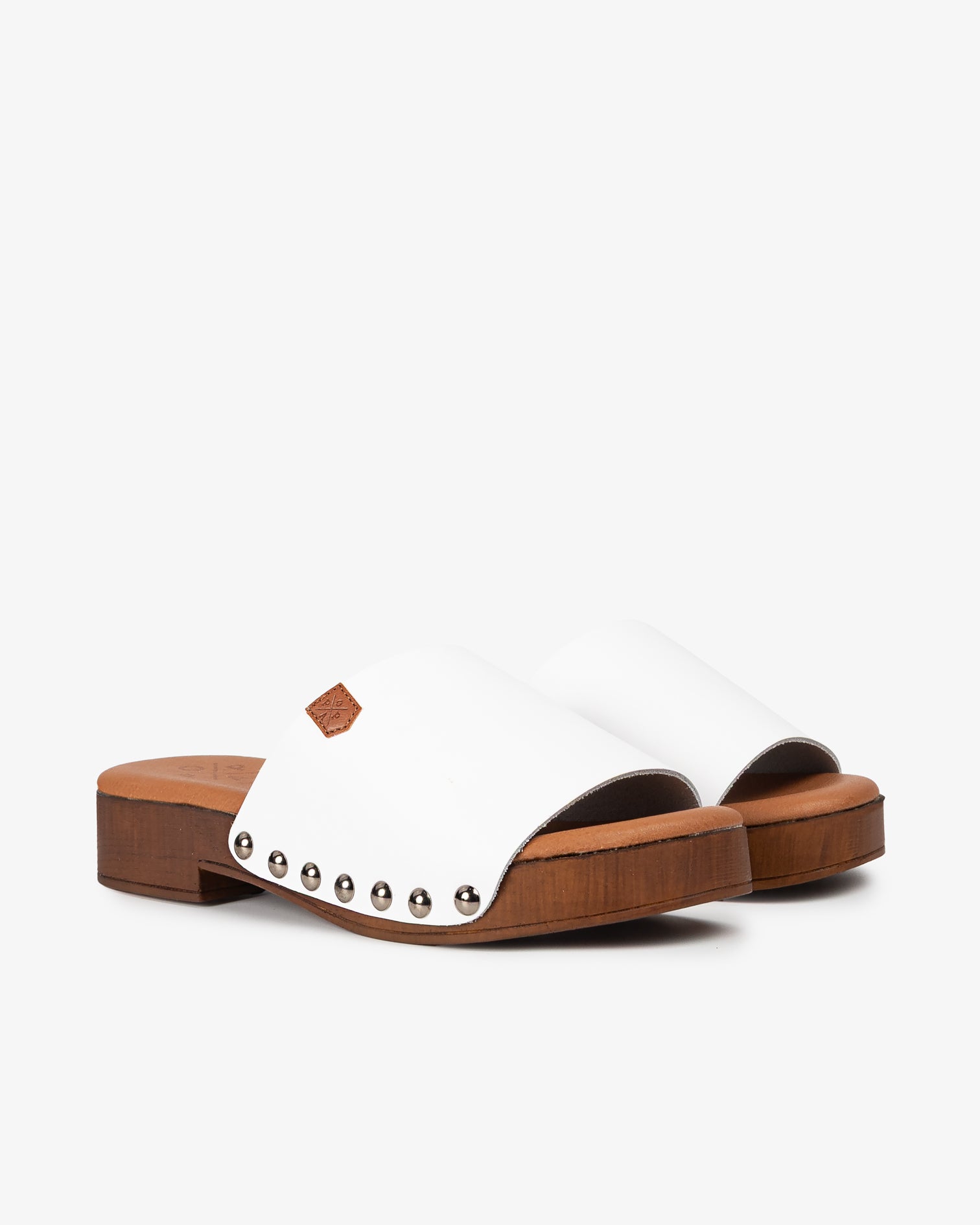 Sandalia Madera Tachas Tilo Piel Blanco 35