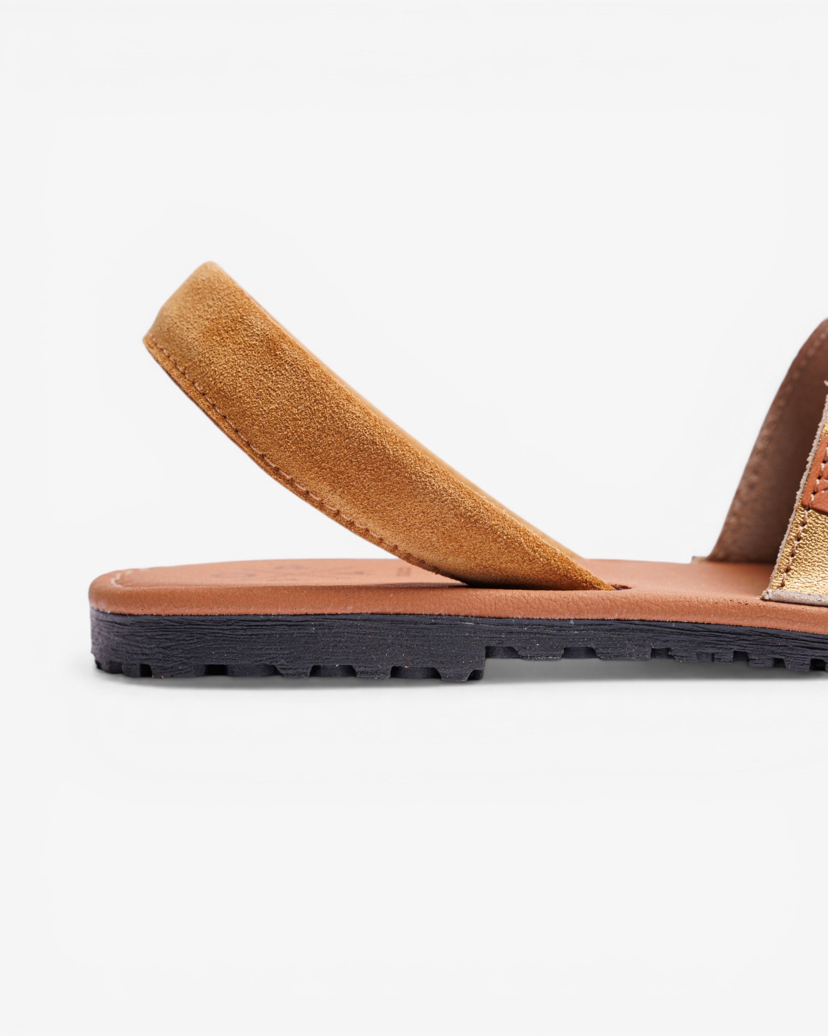 Menorquina Plana California Metal Bronce