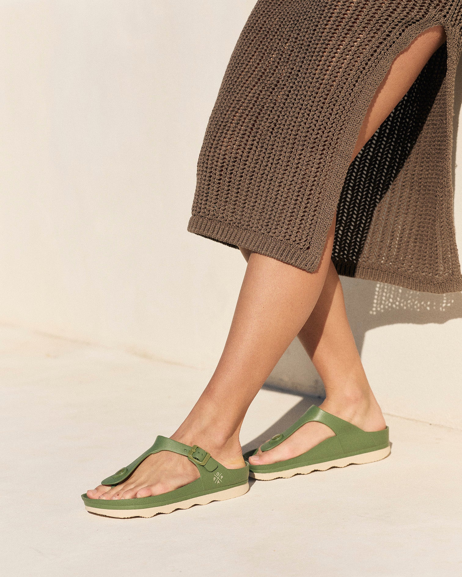 Claquettes d’eau femme Aqua Praia Kaki