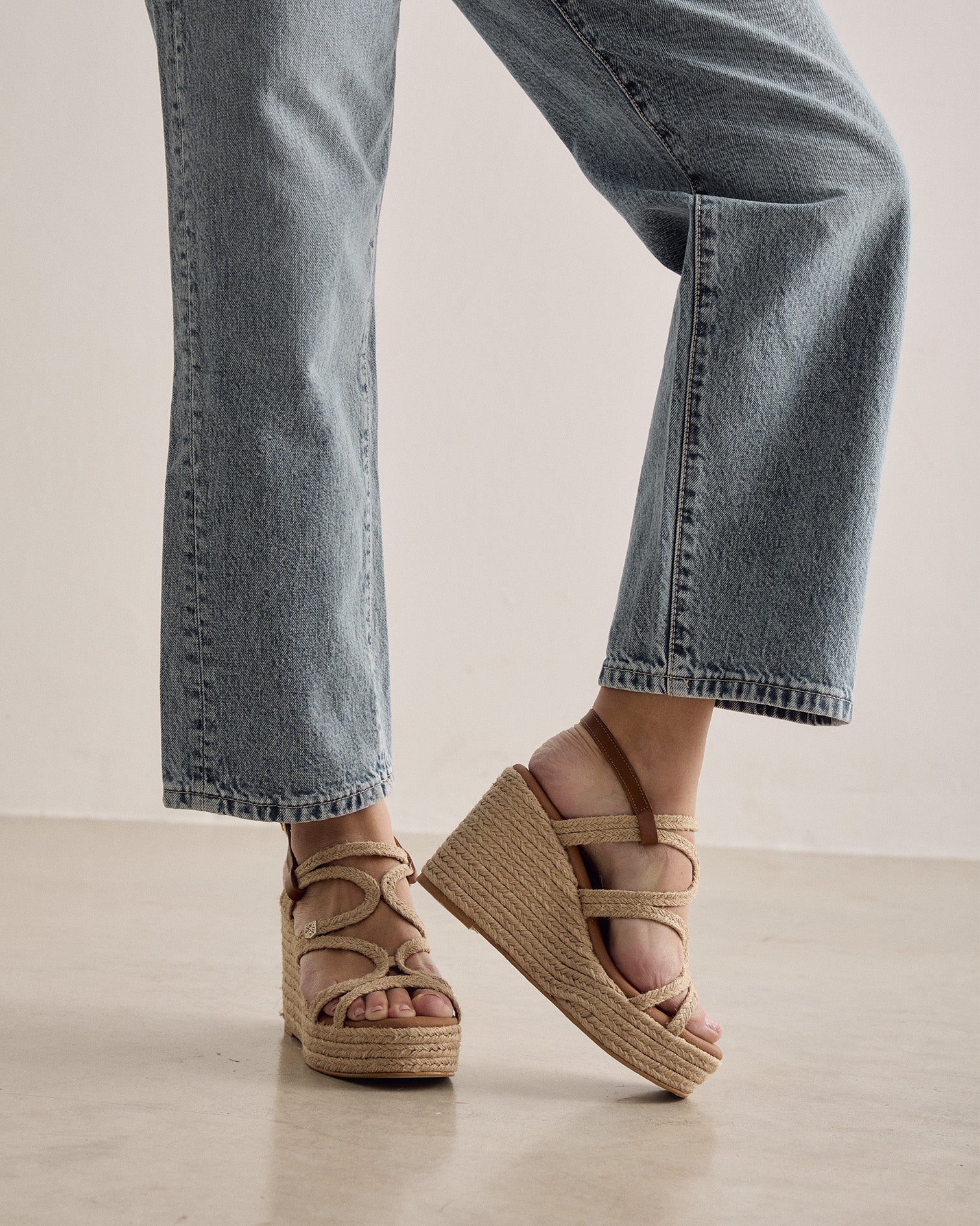 Cuña Ribera Yute Cuero