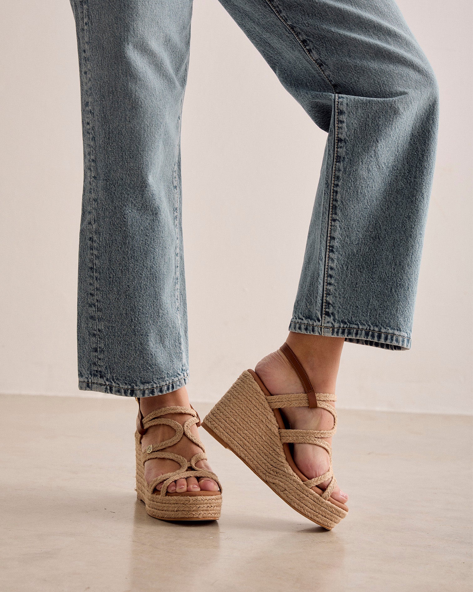 Cuña Ribera Yute Cuero