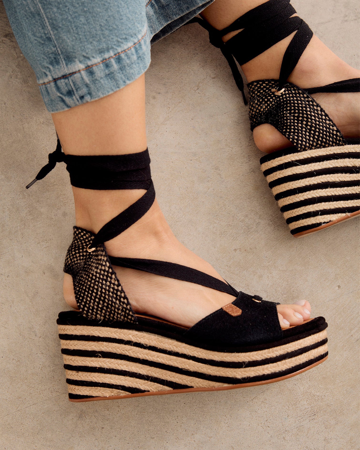 Cuña Valdes Serraje Negro