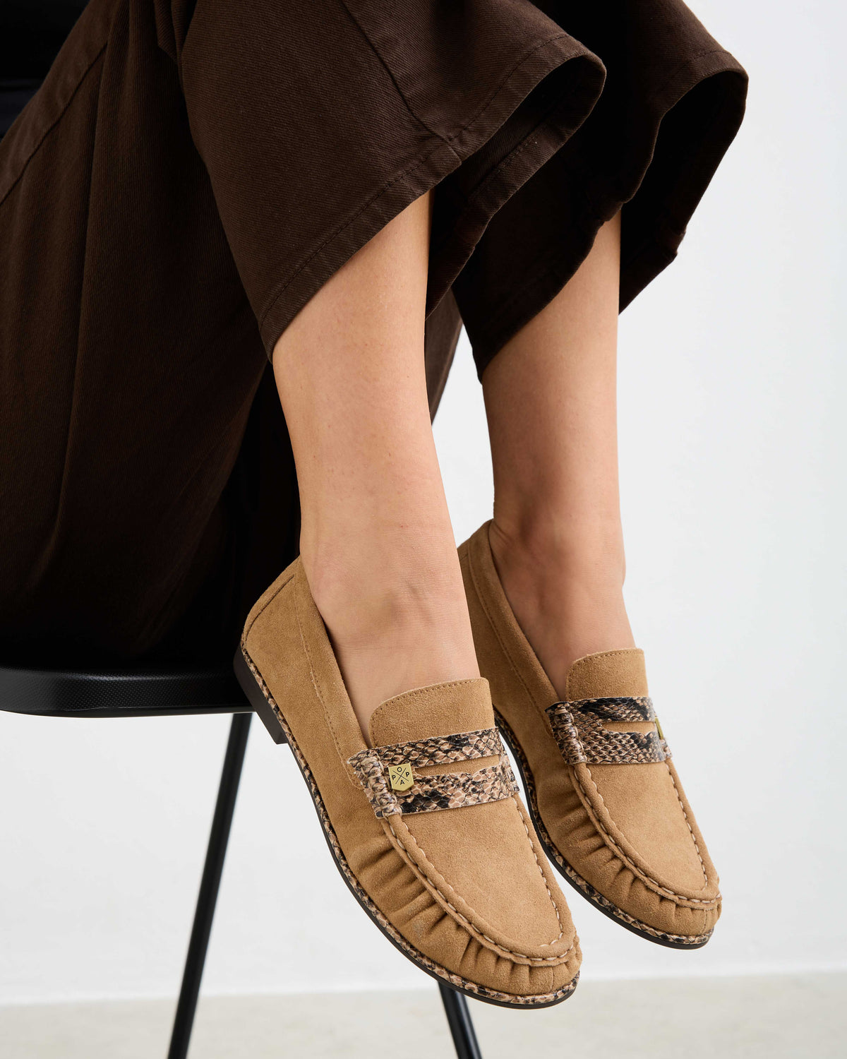 Mocasín Beige de Mujer Yao Cerco