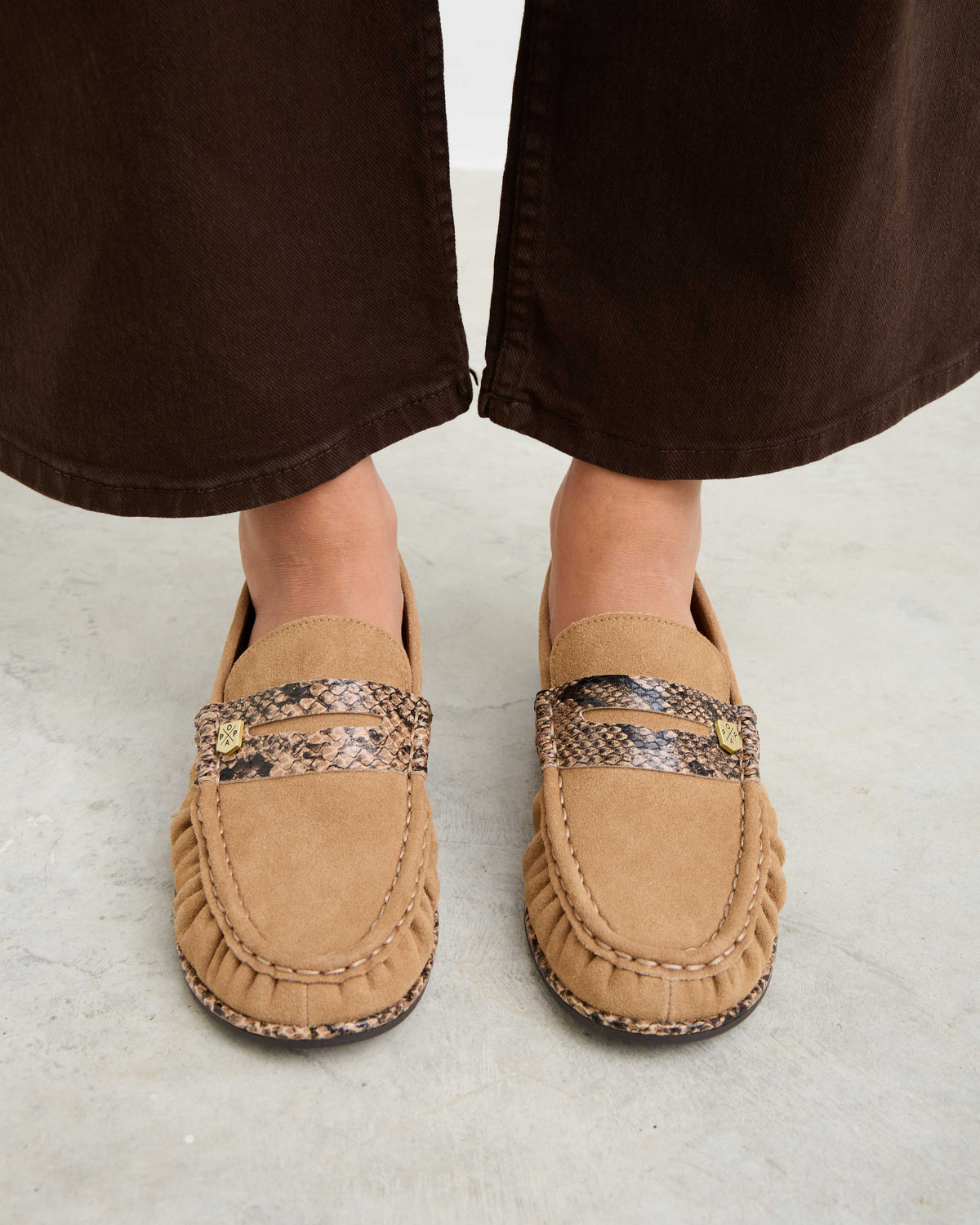 Mocasín Beige de Mujer Yao Cerco