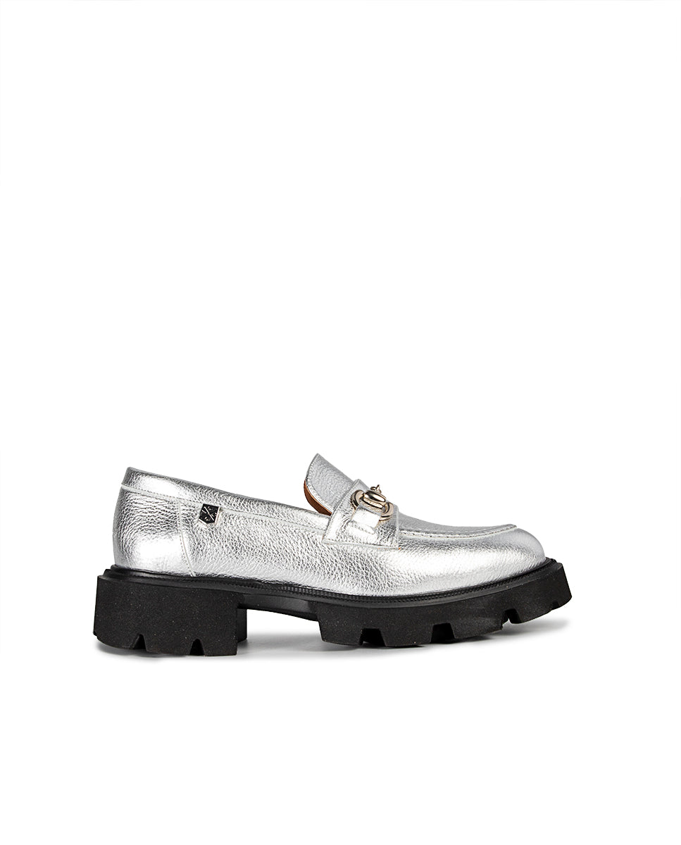 Mocasín Zintia Laminado Plata