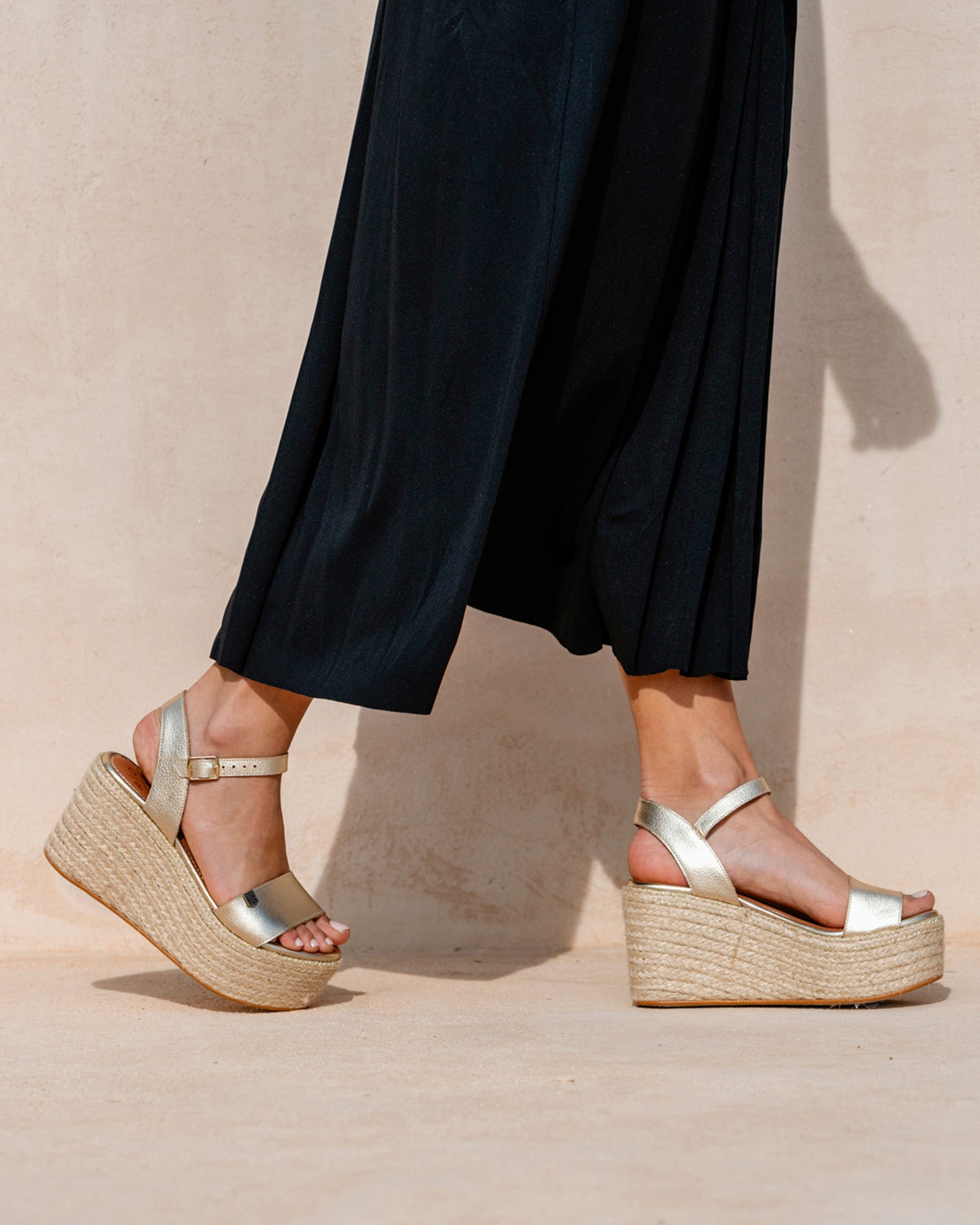 Tofari High Wedge Gold Leather with Buckle