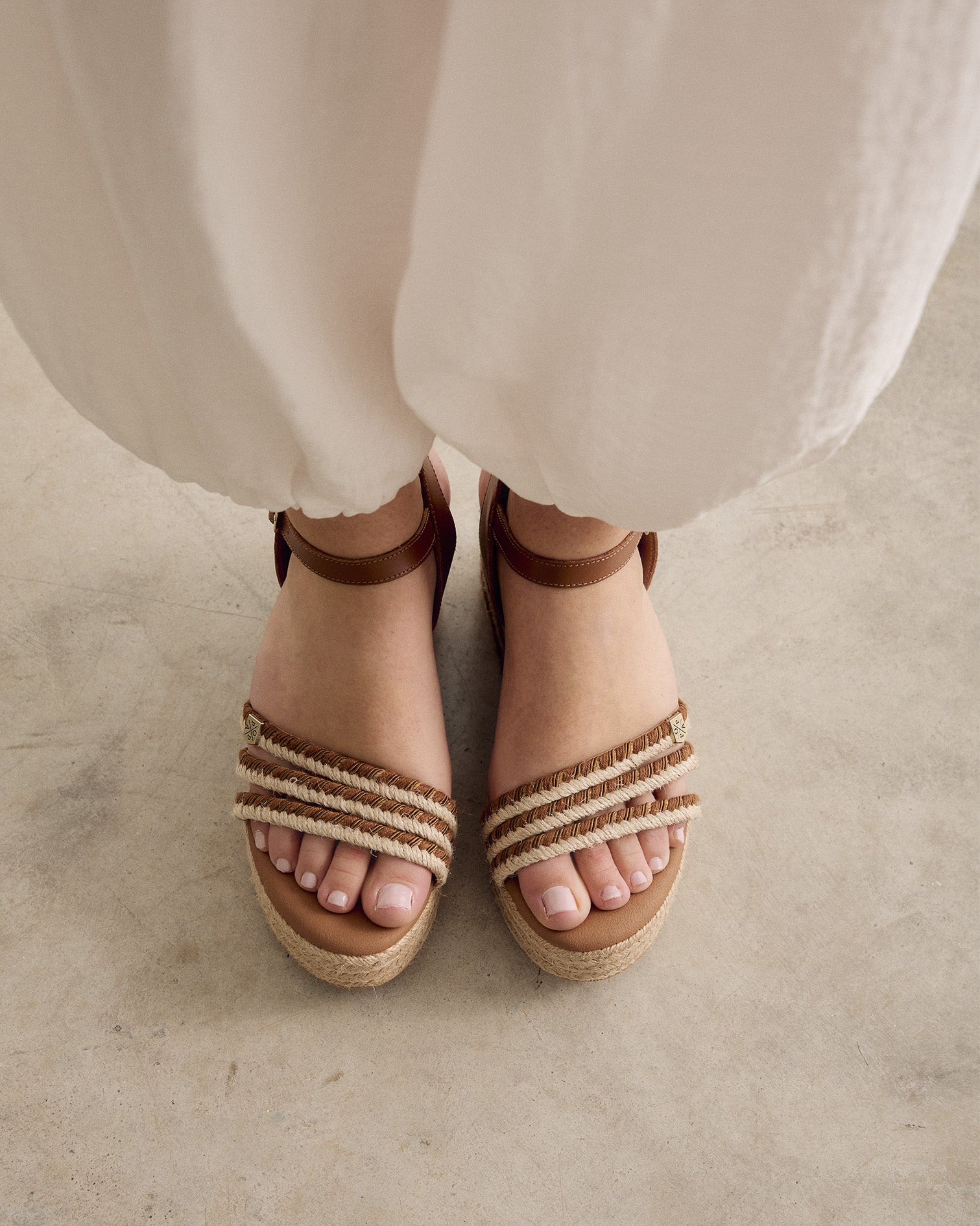 Cuña Albany Yute Cuero