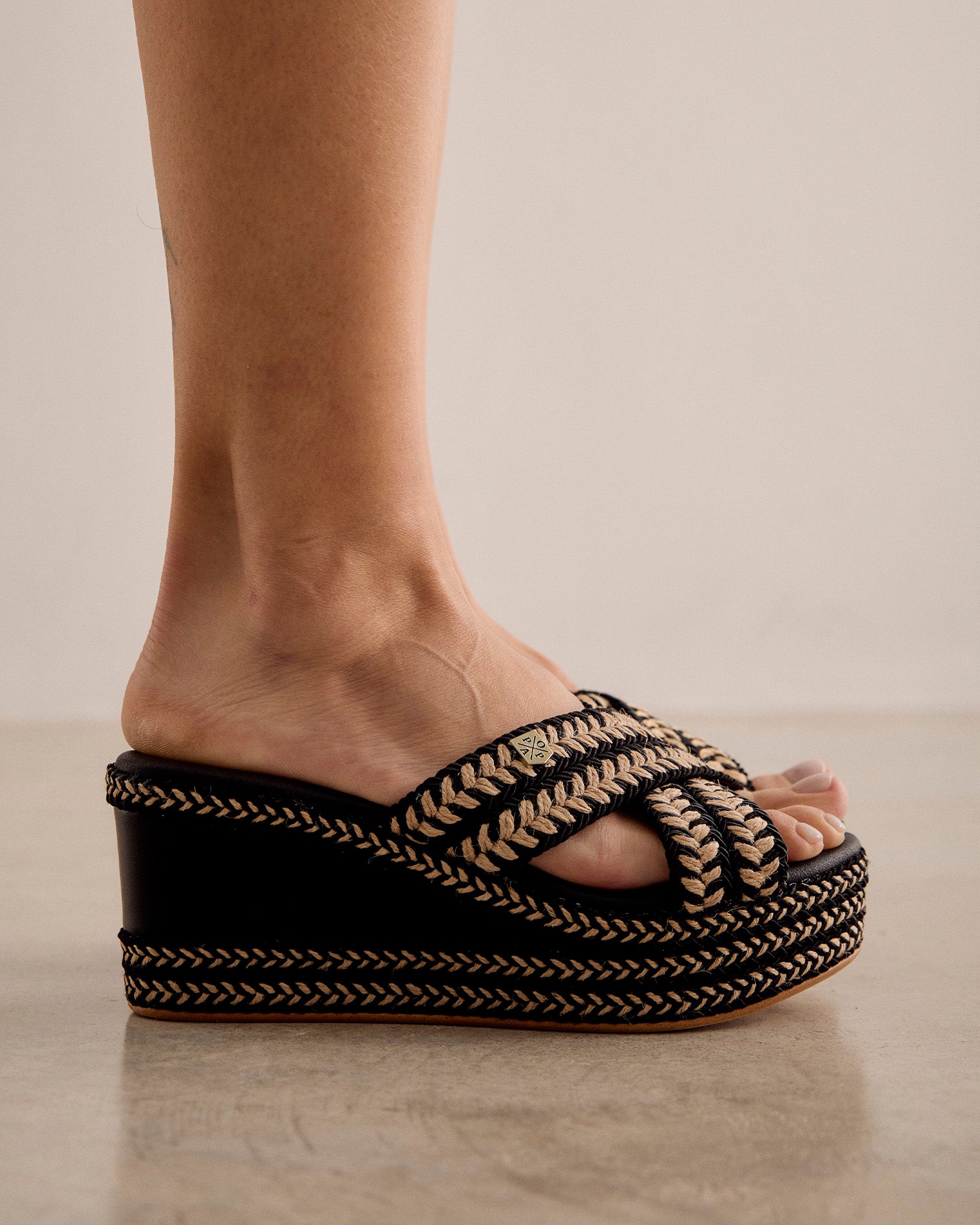 Cuña Albufera Yute Negro