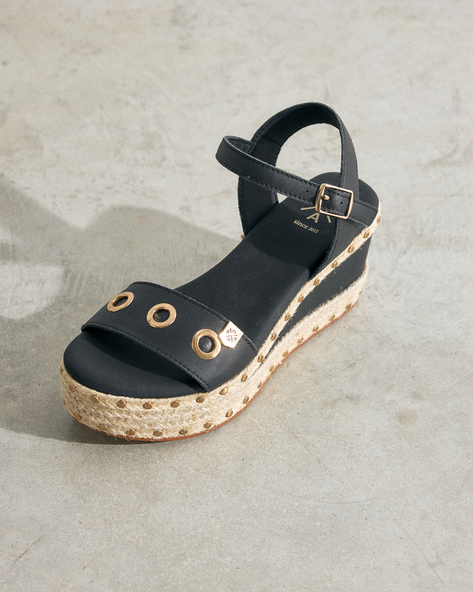 Cuña Arambol Tachuelas Napa Negro