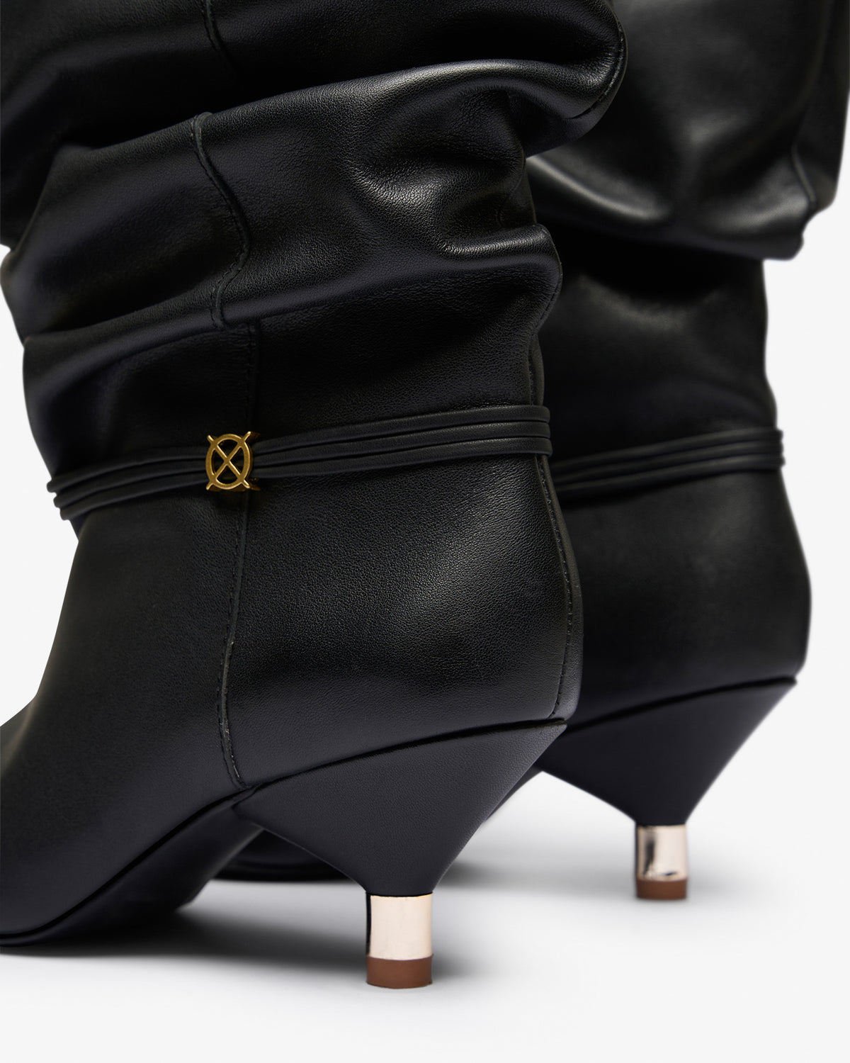 Bota Negra de Mujer Takayama 36