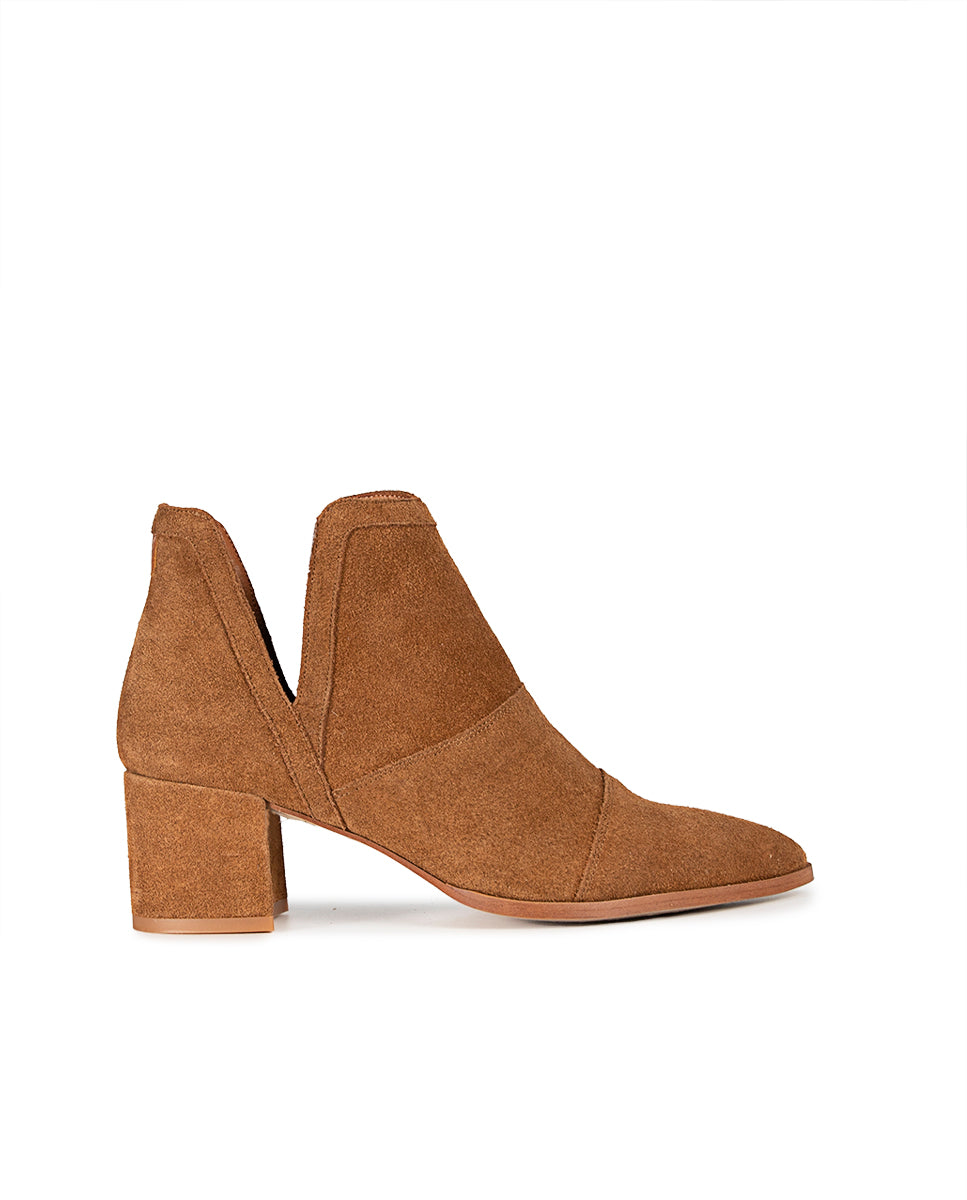 Elia Suede Muscade Ankle Boots